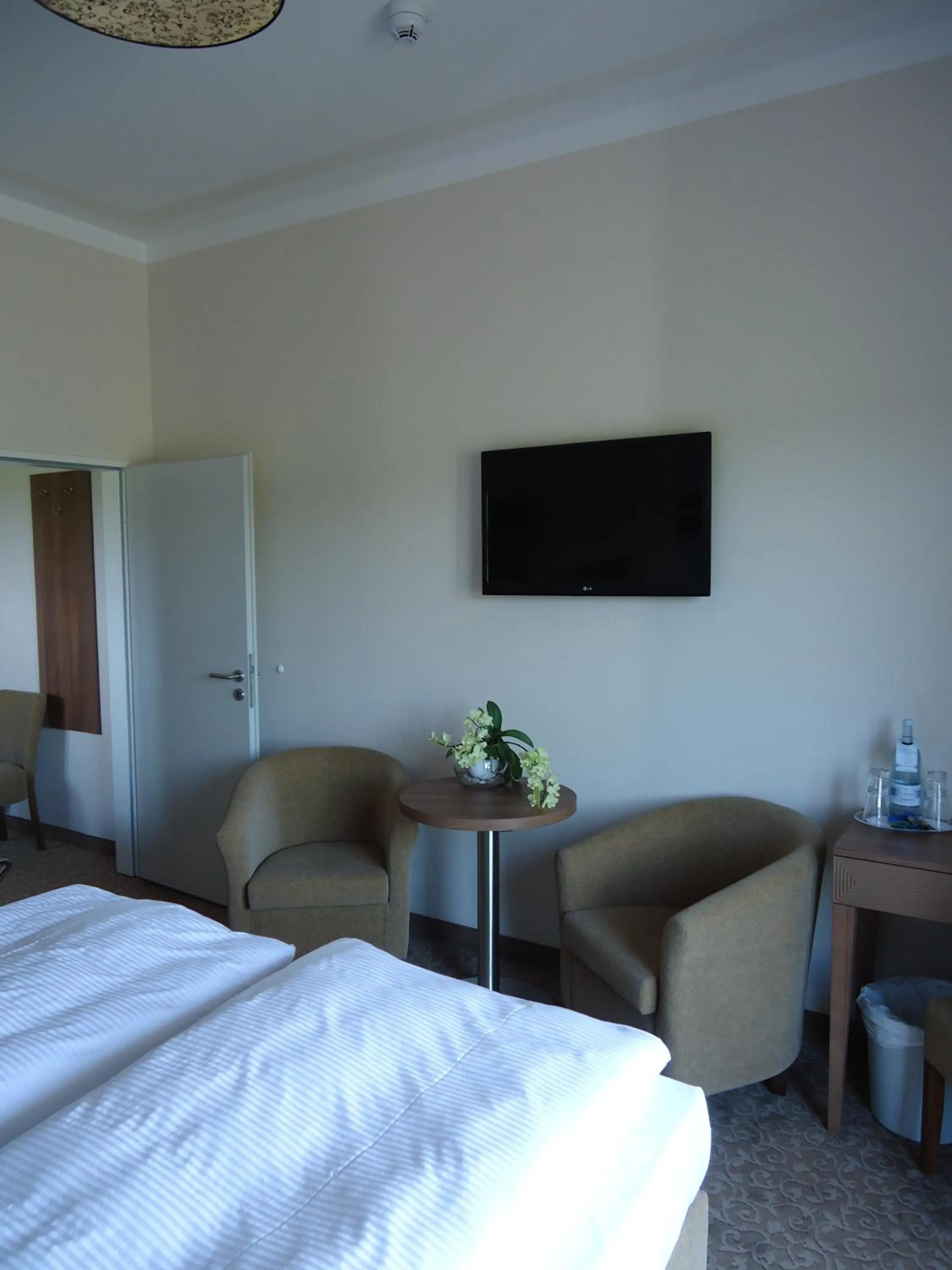 TV and multimedia, Bed in Ostseehotel Boltenhagen