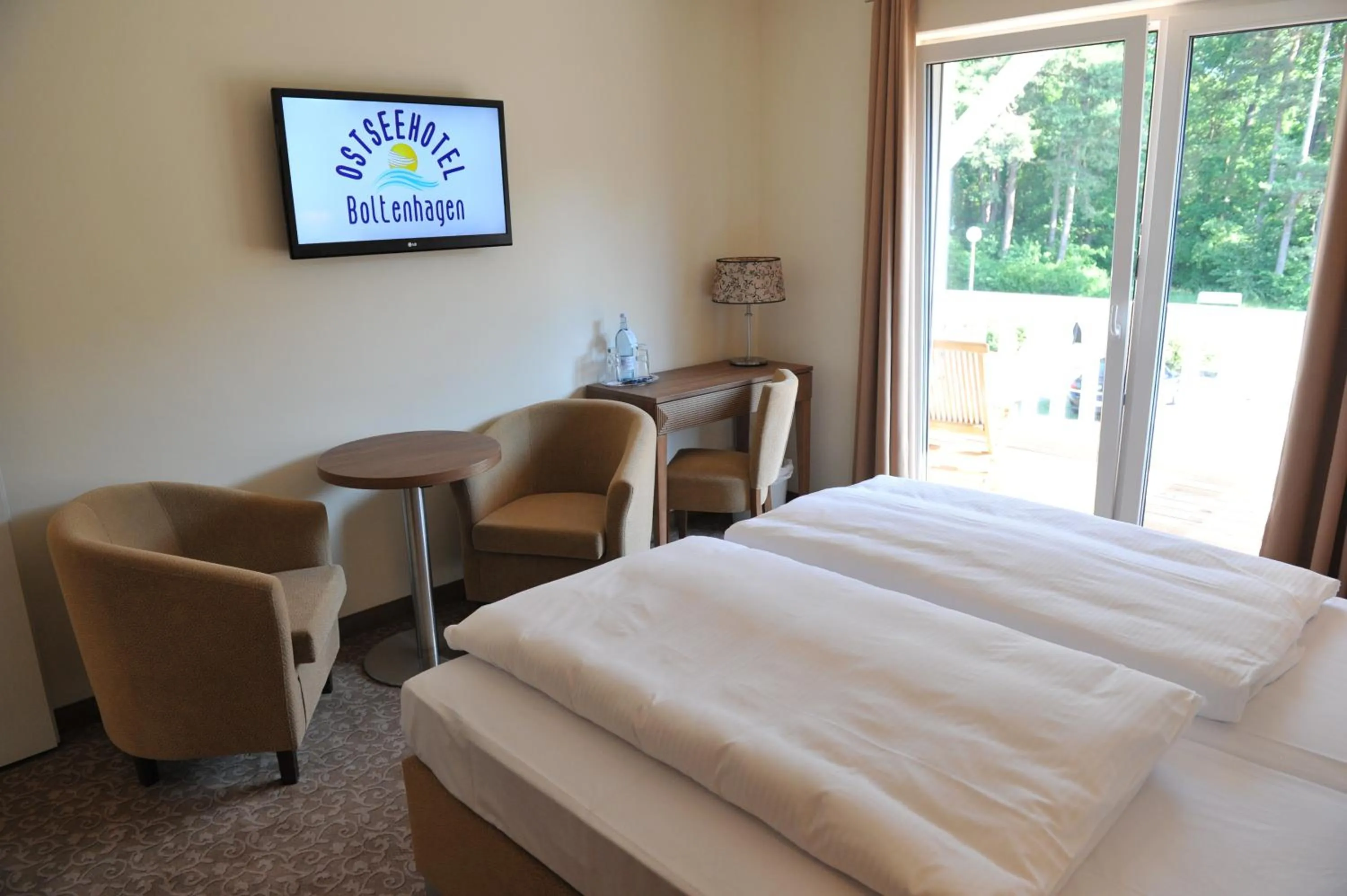 TV and multimedia, Bed in Ostseehotel Boltenhagen