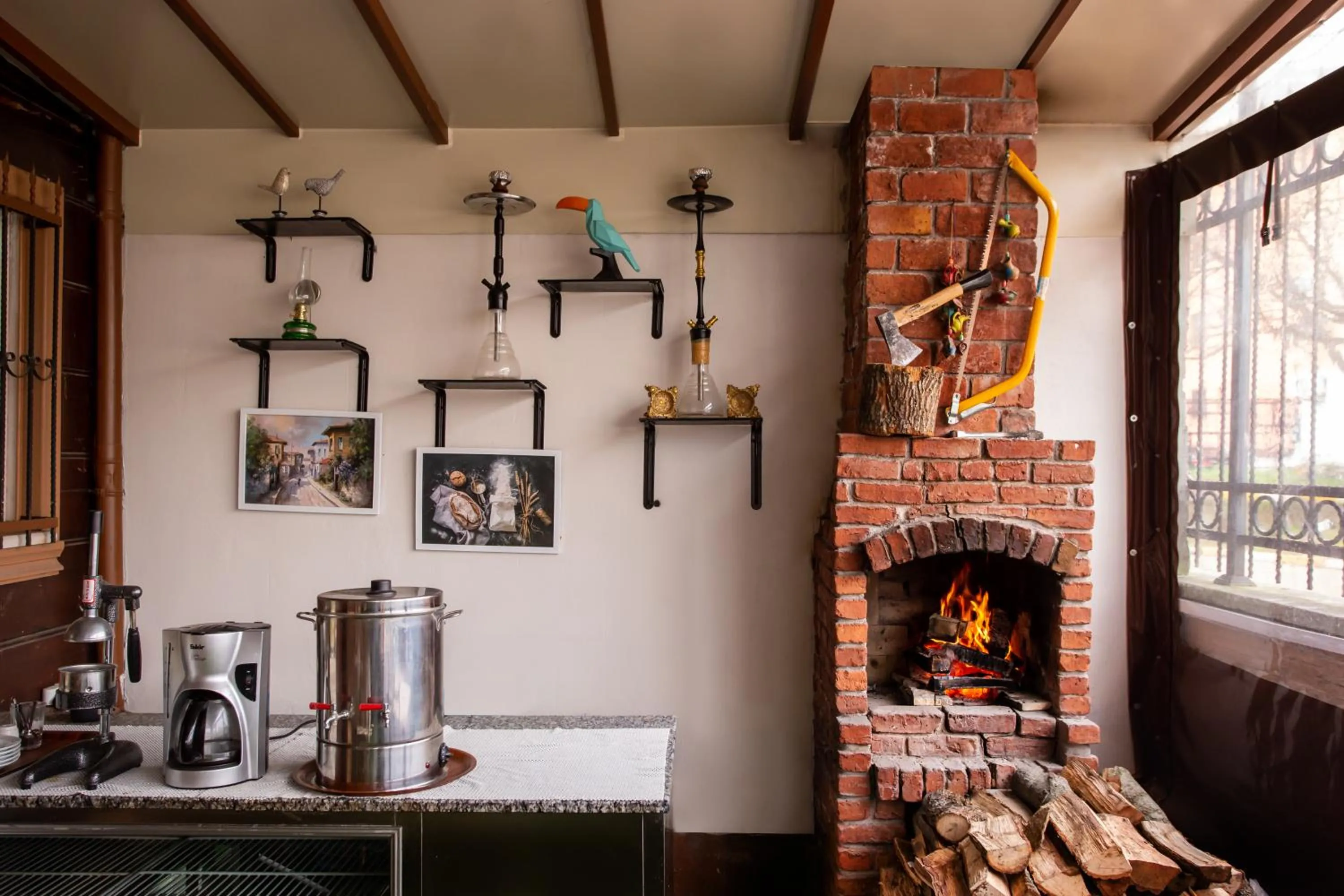 Patio in April Hotel