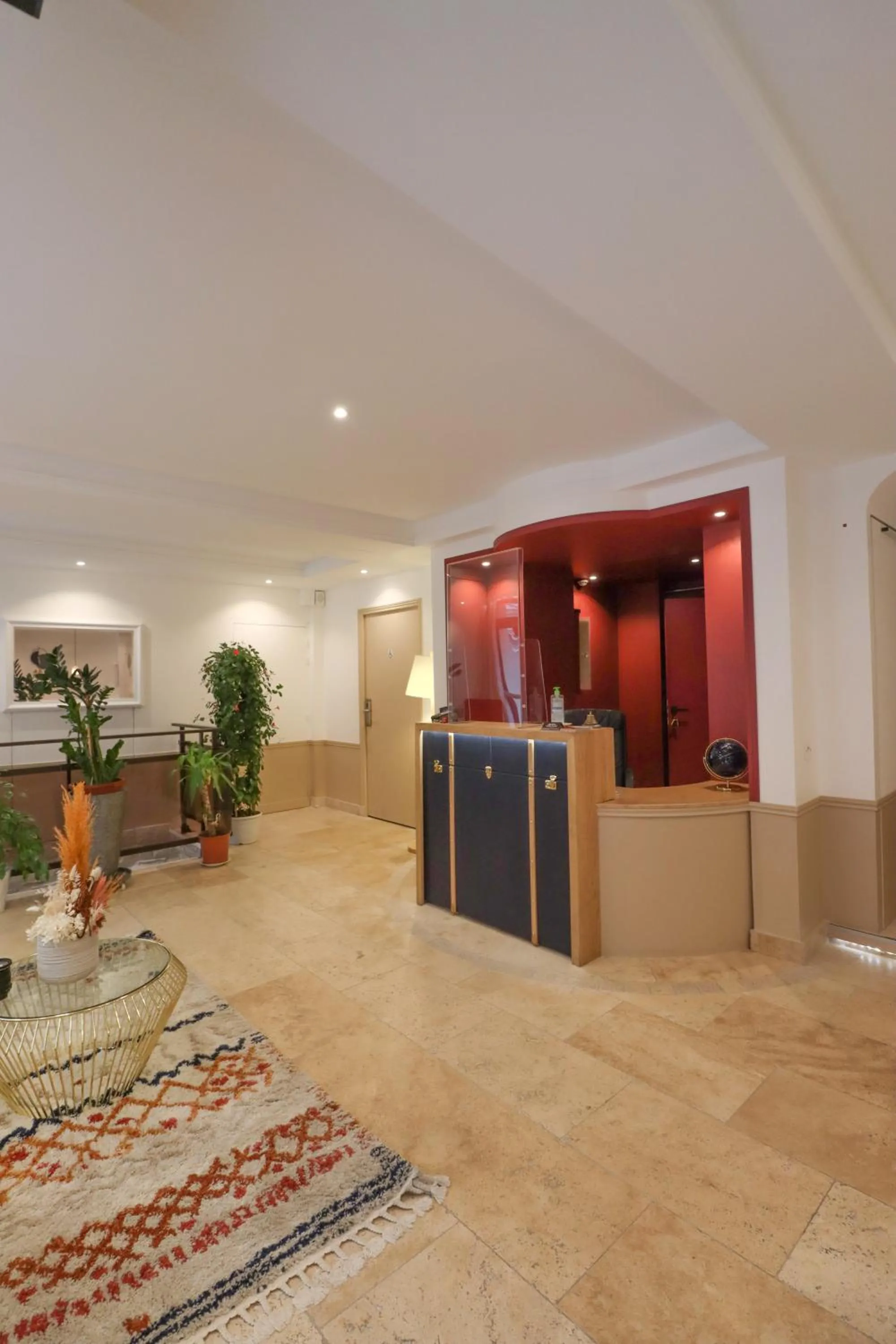Lobby or reception in Little Hôtel