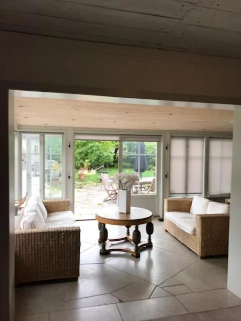 Property building in Mullbärsgårdens Bed and Breakfast