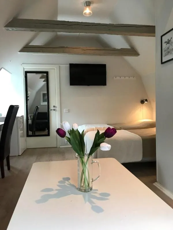 Bed in Mullbärsgårdens Bed and Breakfast