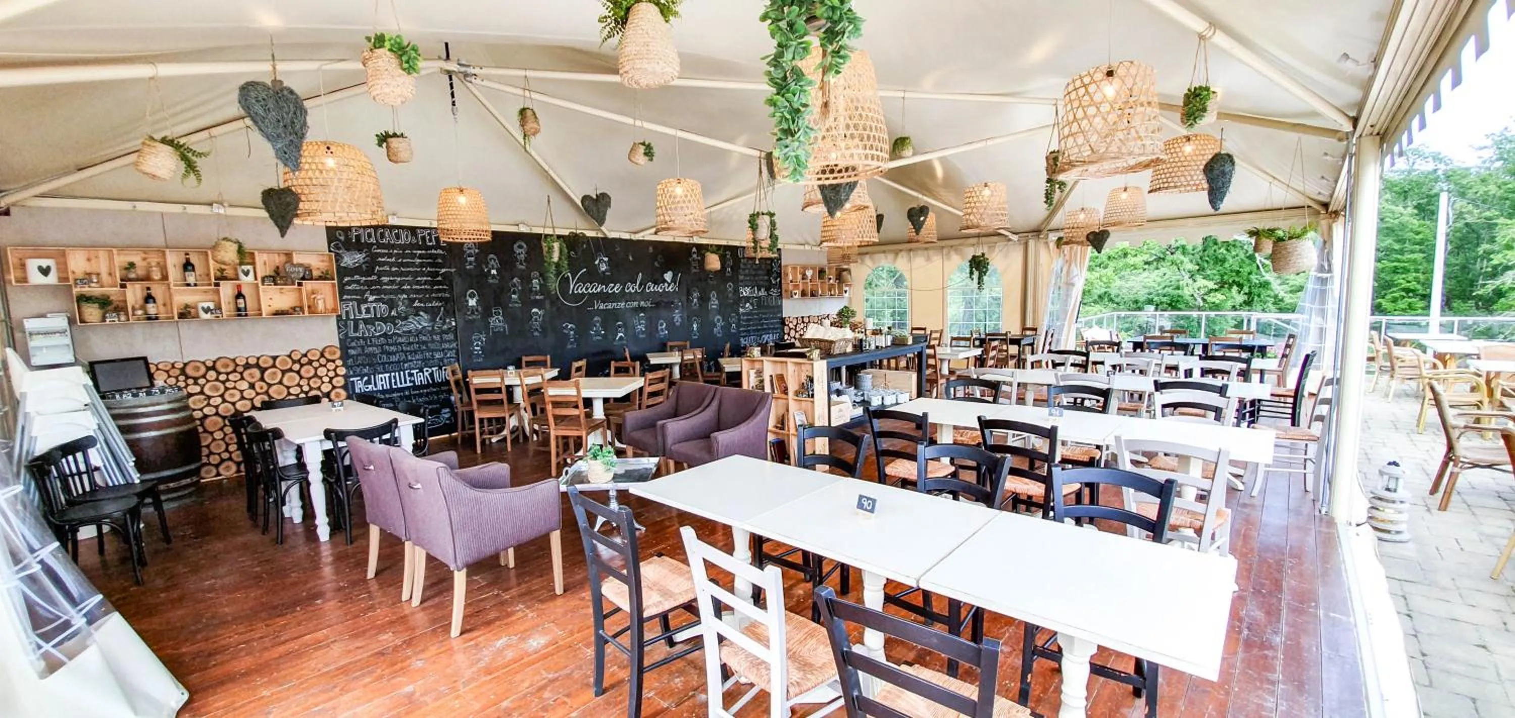 Restaurant/places to eat in Chianti Glamping Resort