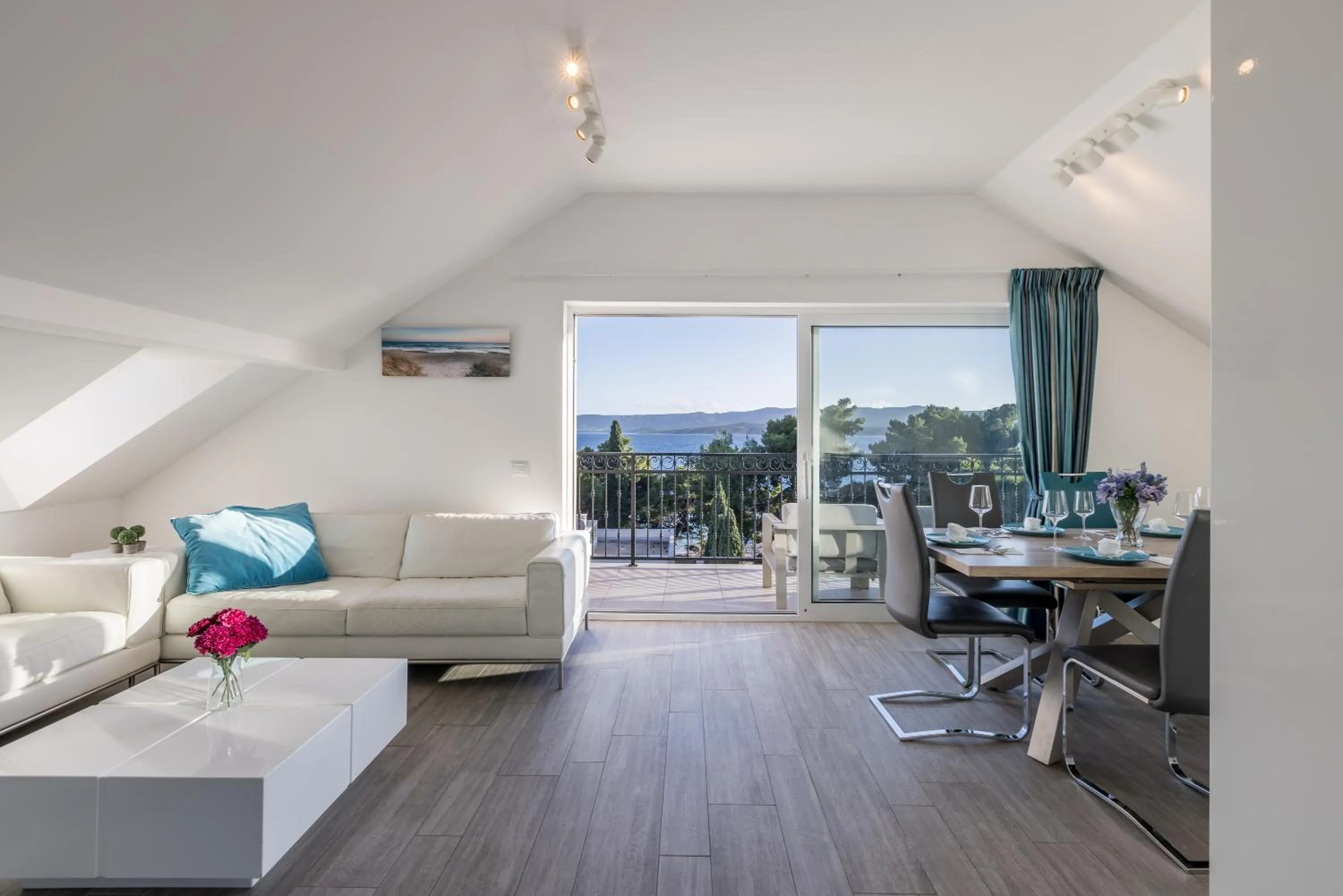 Property building in Villa Mediterranea