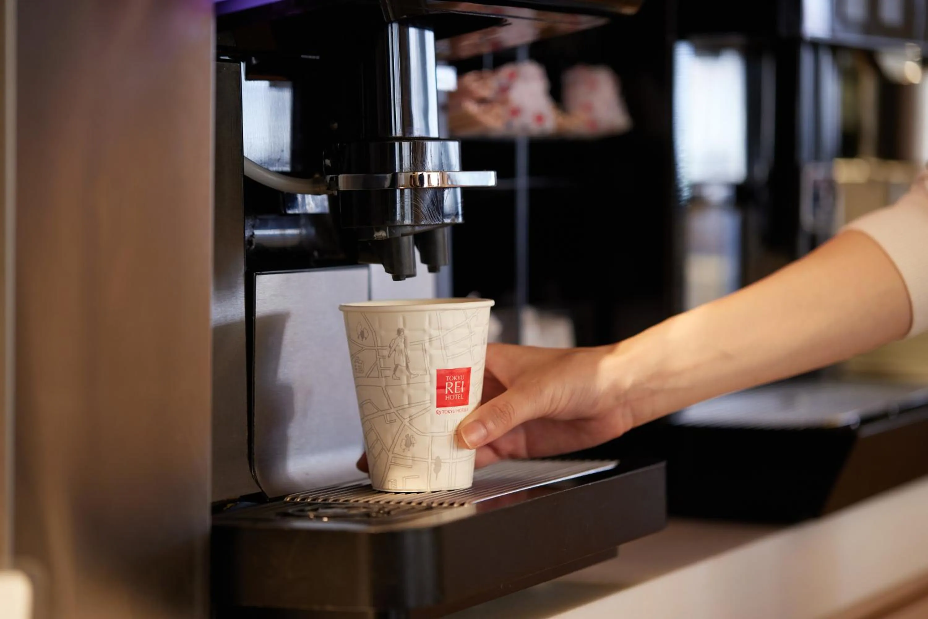 Lounge or bar in Kobe Motomachi Tokyu REI Hotel