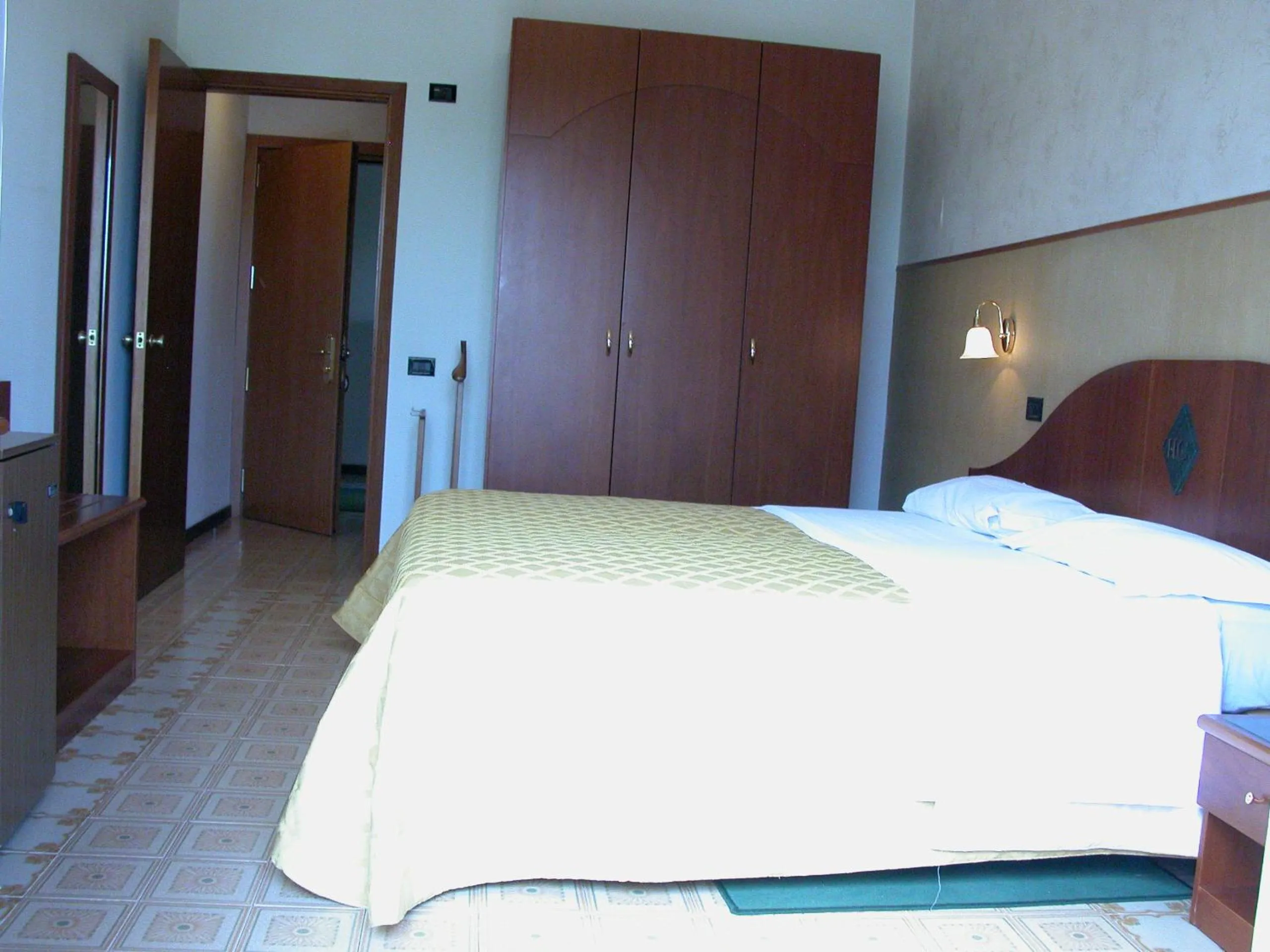 Bed in Hotel Calabresi