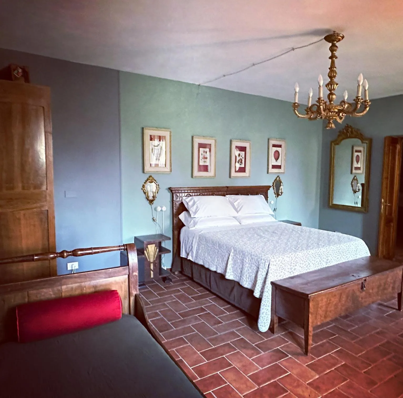 Photo of the whole room, Bed in B&B Podere Merlo