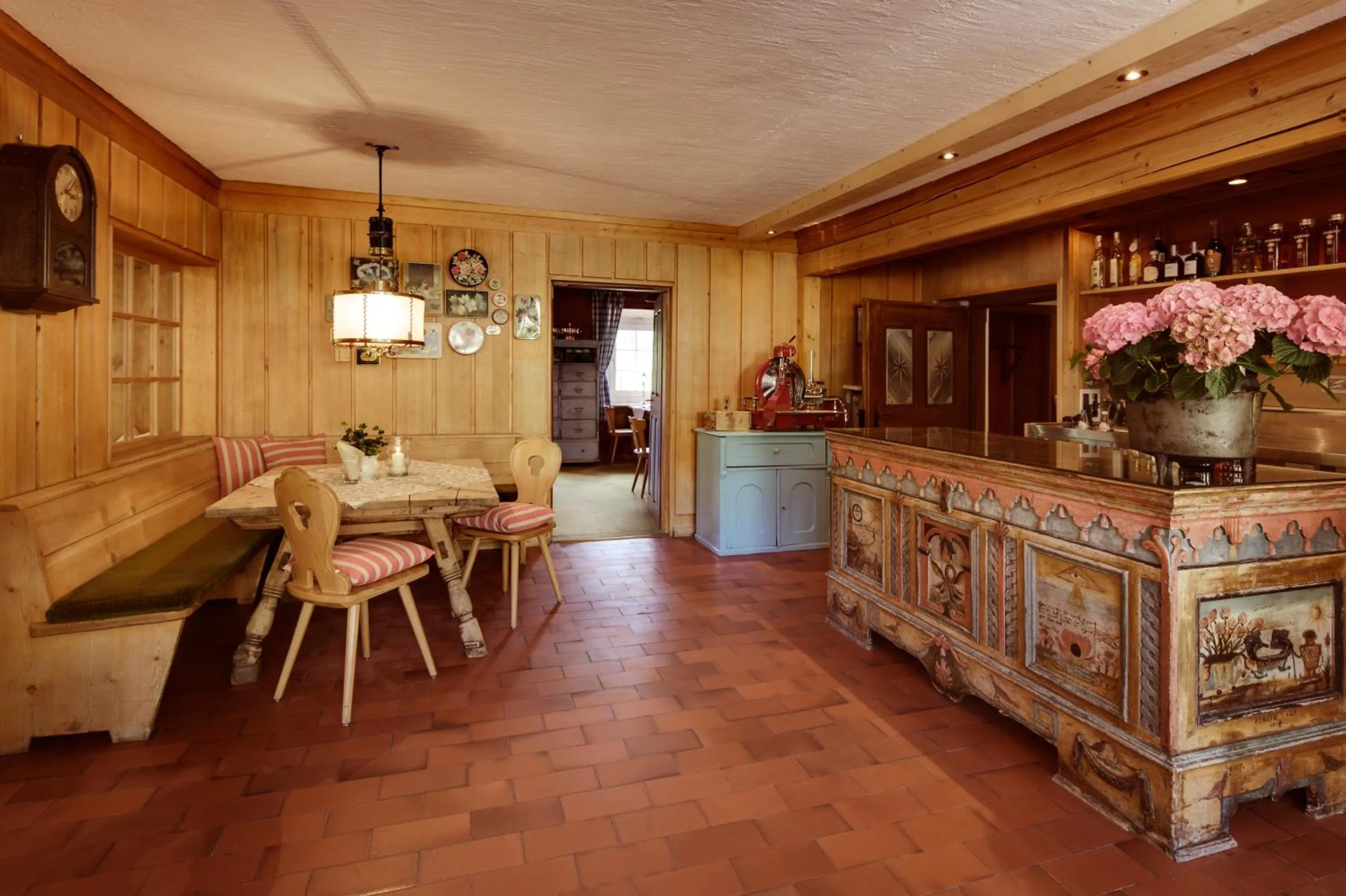 Lounge or bar in Berghotel Ladinia