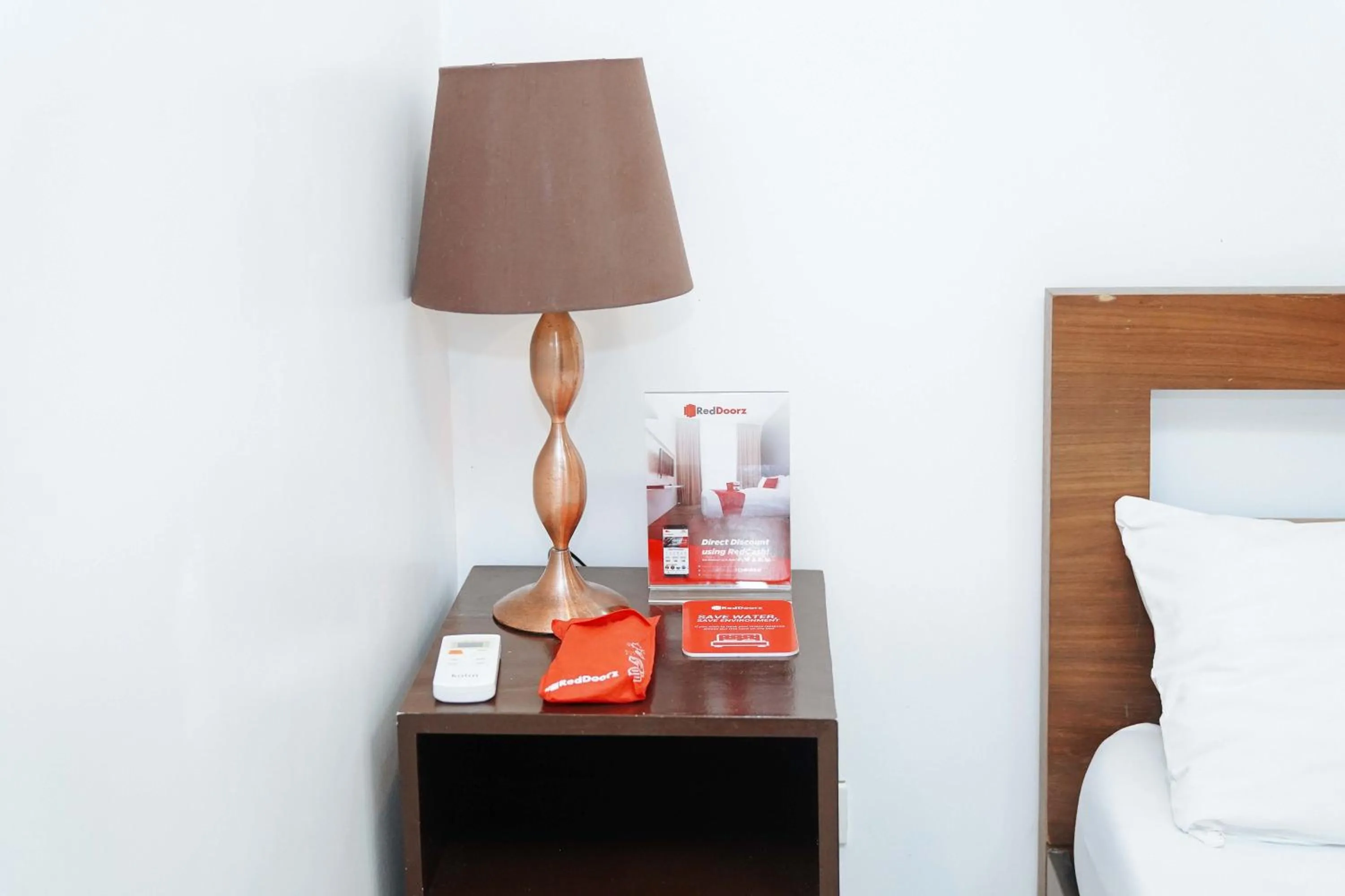 View (from property/room), Bed in RedDoorz Plus at Billy's Resort Oslob