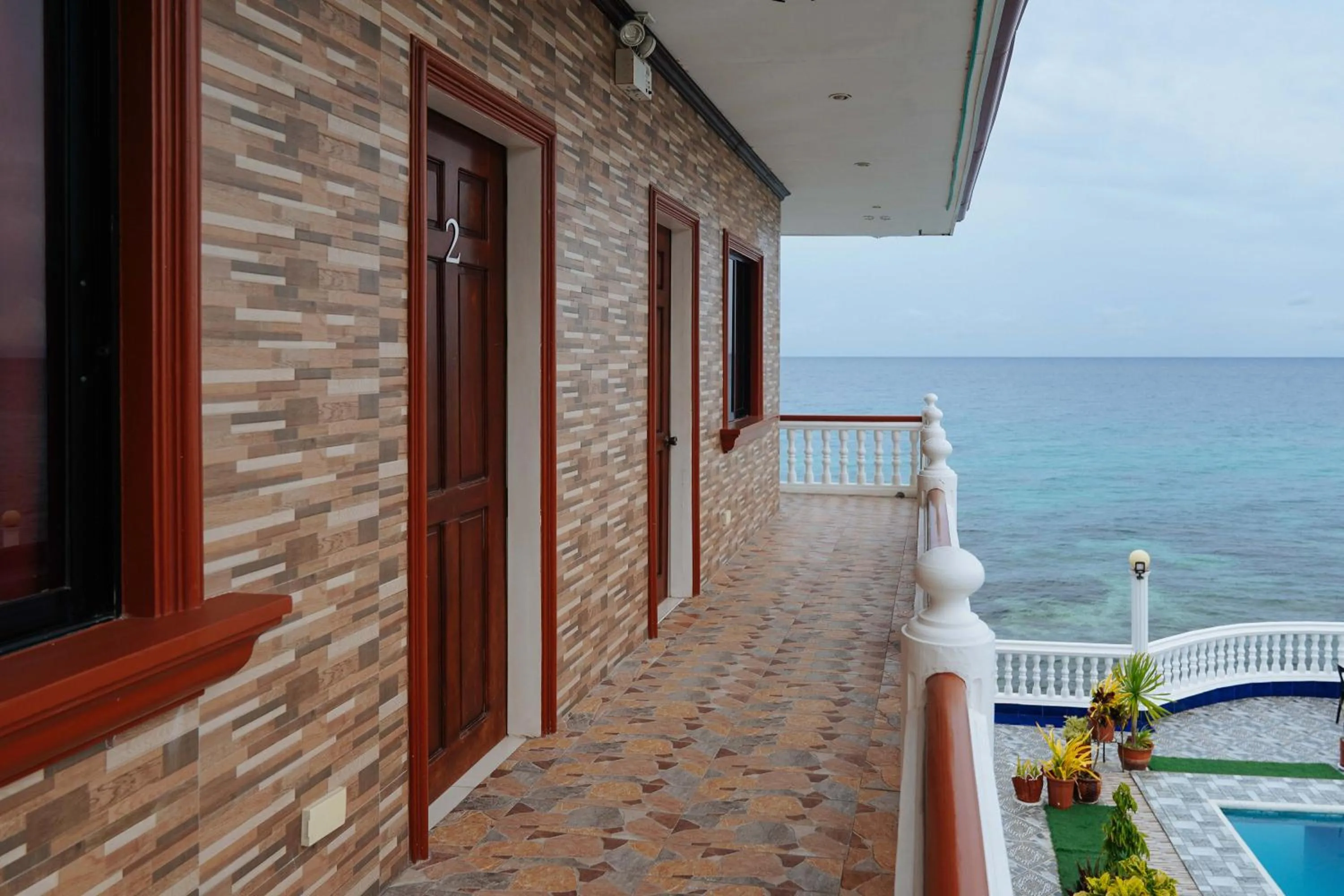 Patio in RedDoorz Plus at Billy's Resort Oslob