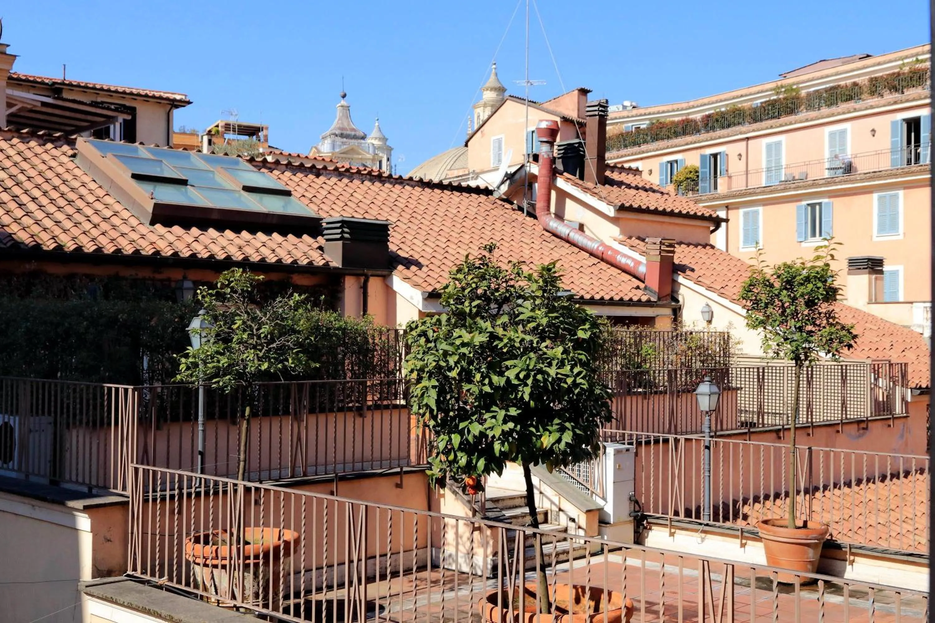 Balcony/Terrace in Piazzetta Margutta - My Extra Home