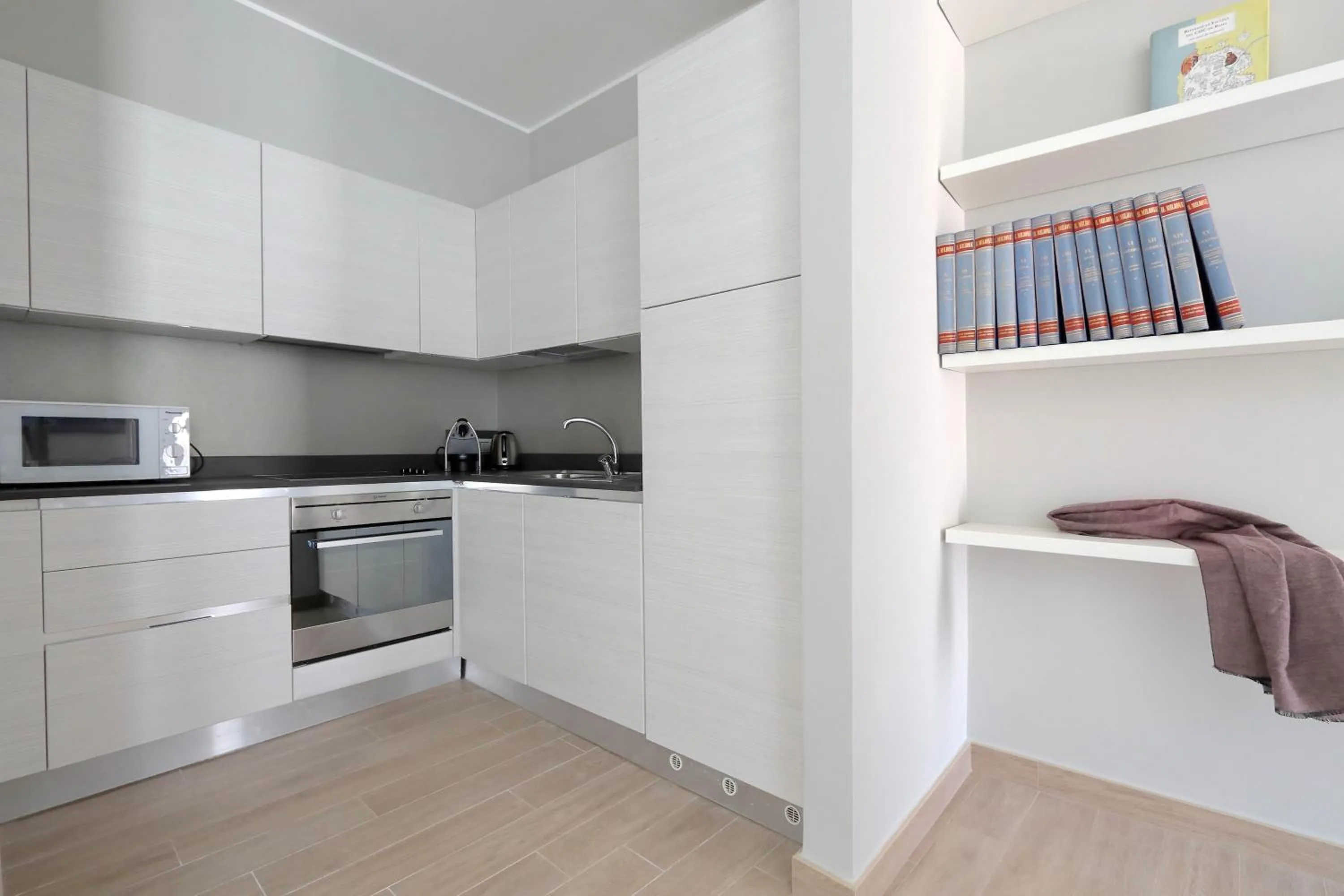 Piazzetta Margutta - My Extra Home