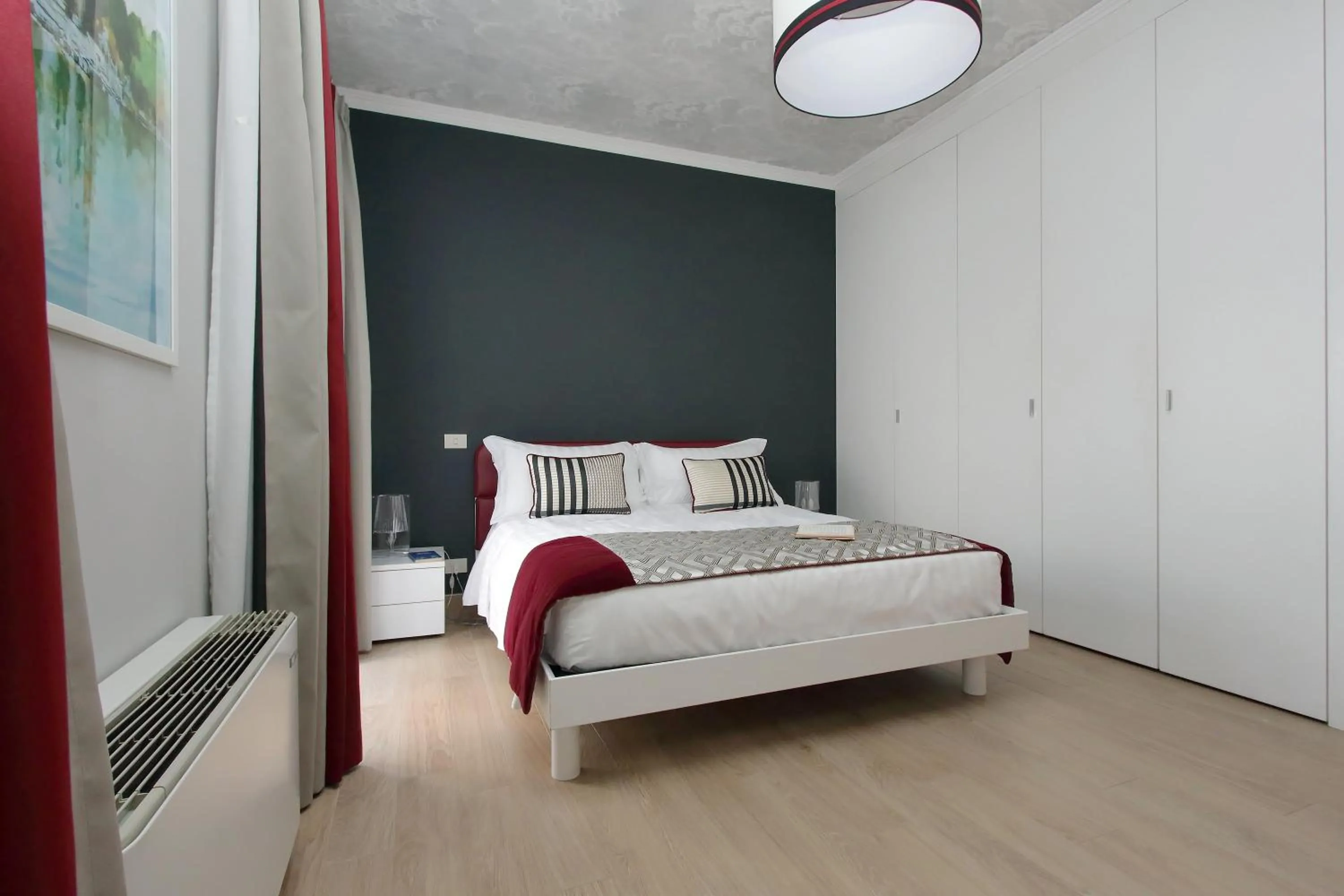 Bed in Piazzetta Margutta - My Extra Home