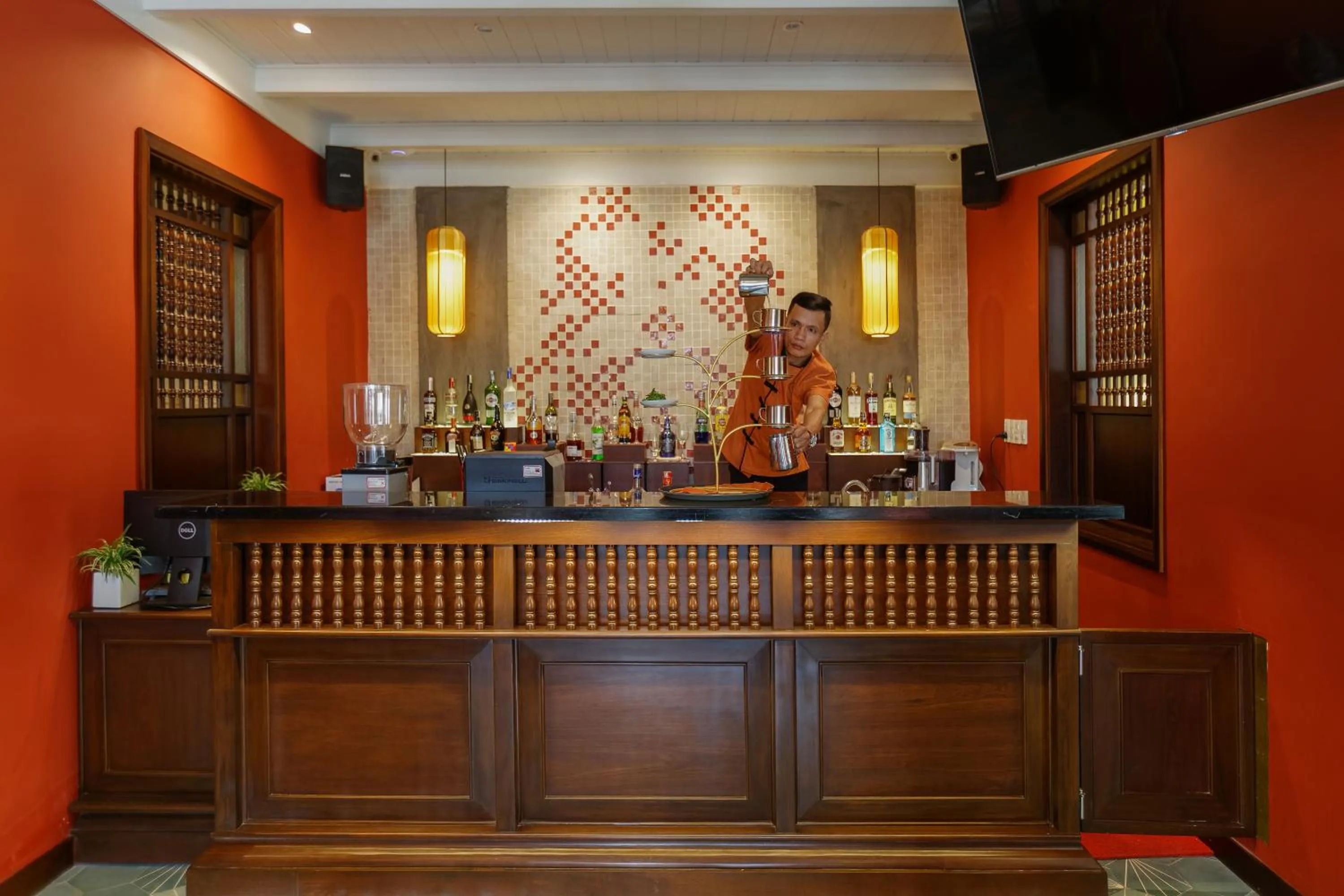 Staff in Cozy Savvy Hoi An - The Quintessence of Exquisite Retreat