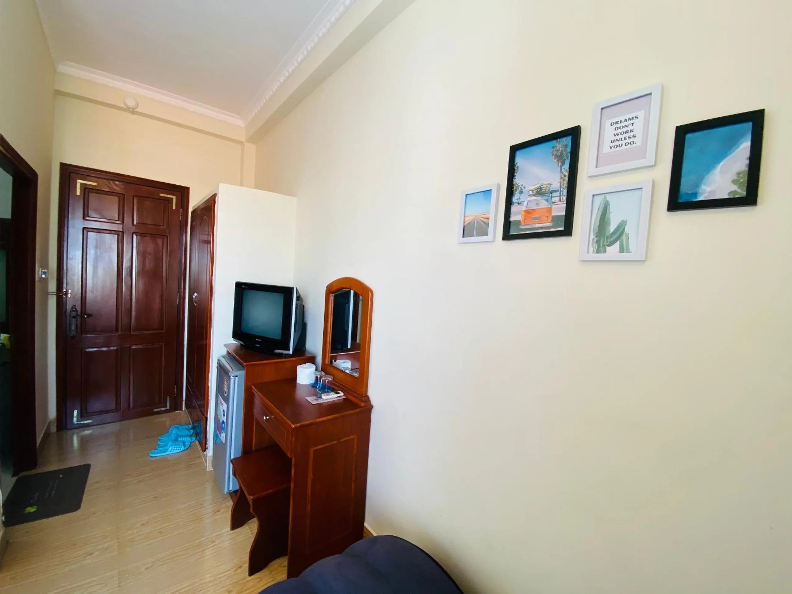 TV and multimedia in Dylan Hotel