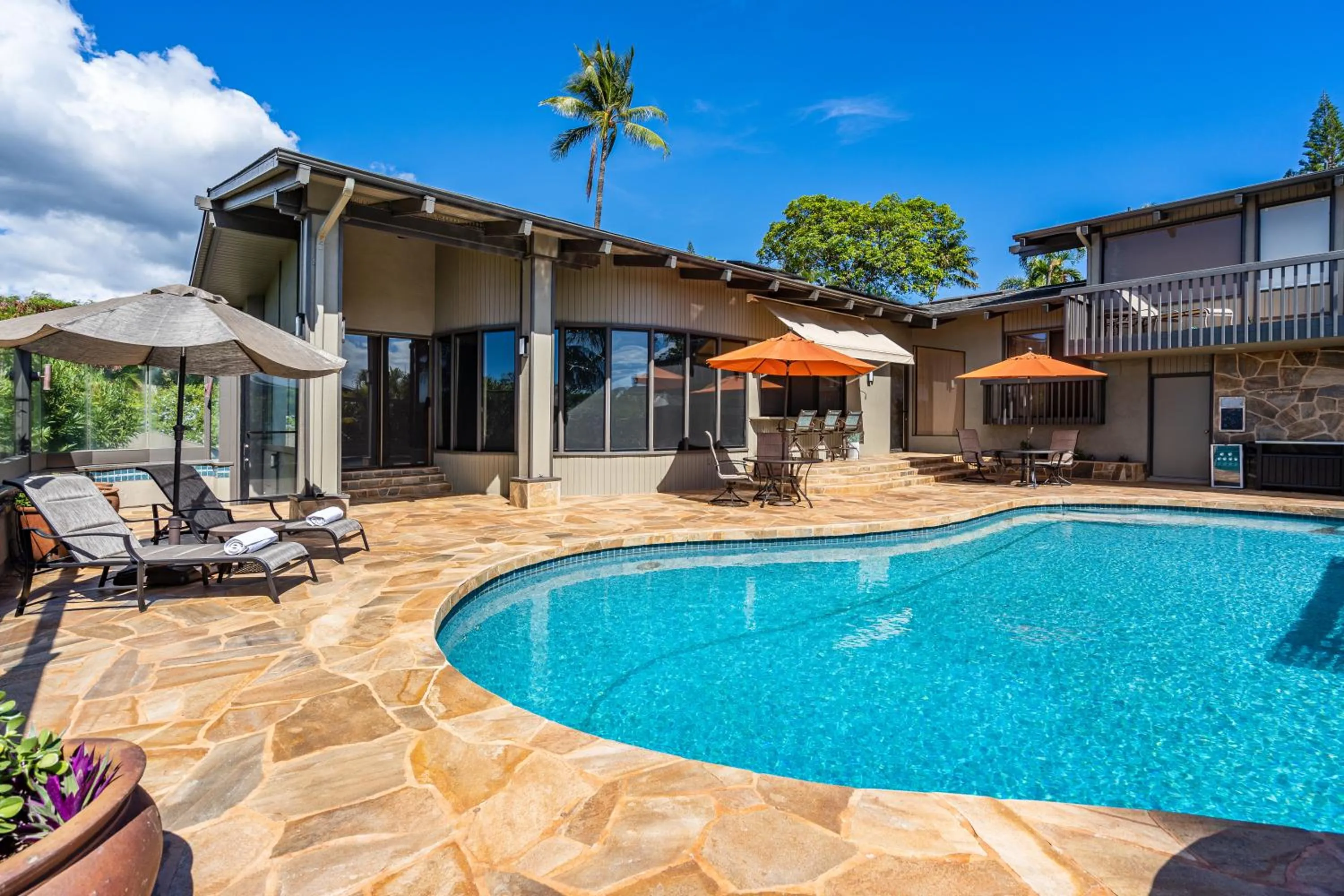 Property building in Noahs Hideaway Luxury B&B