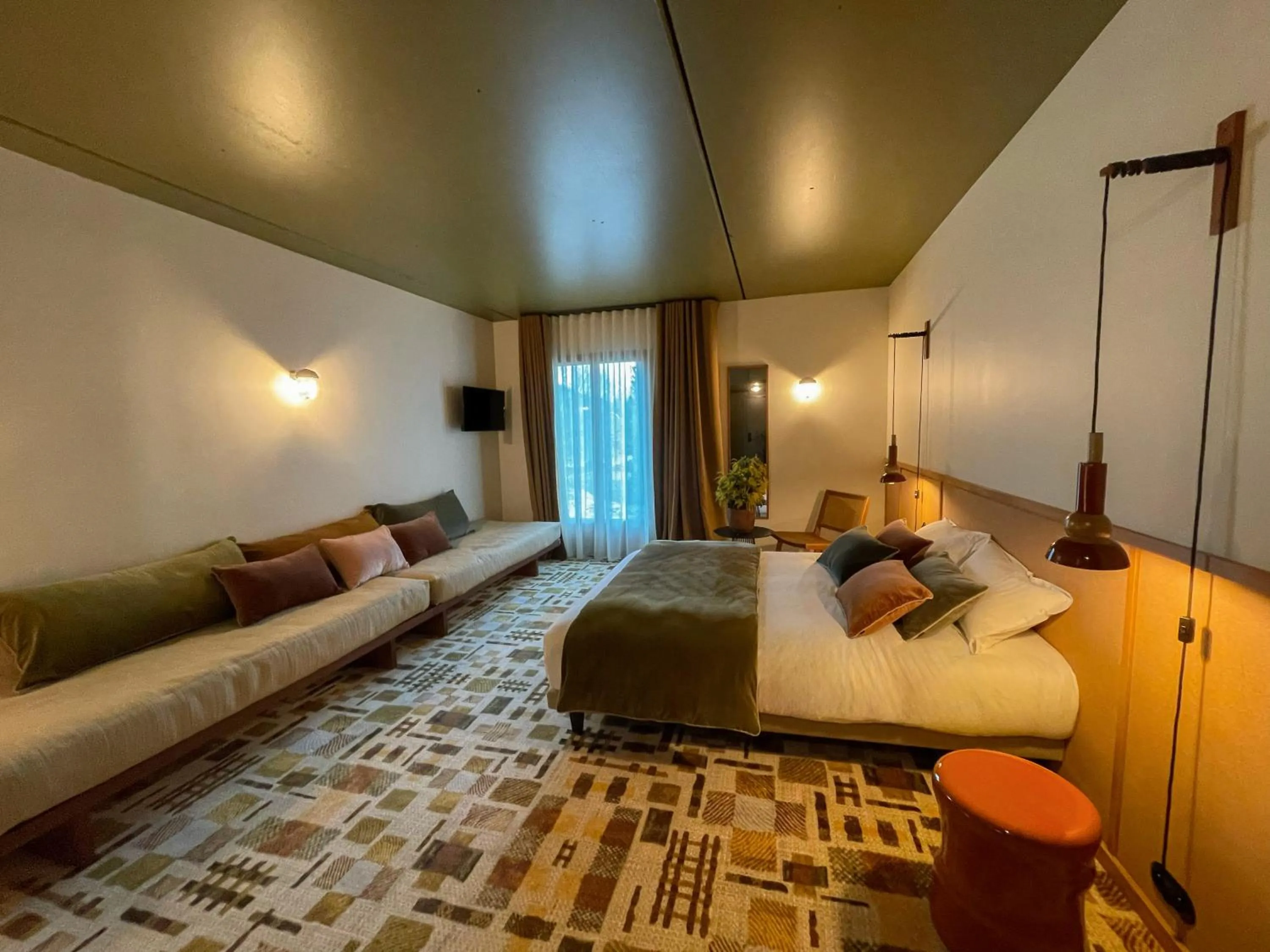 Bedroom, Bed in Hôtel Oré, Saint-Malo