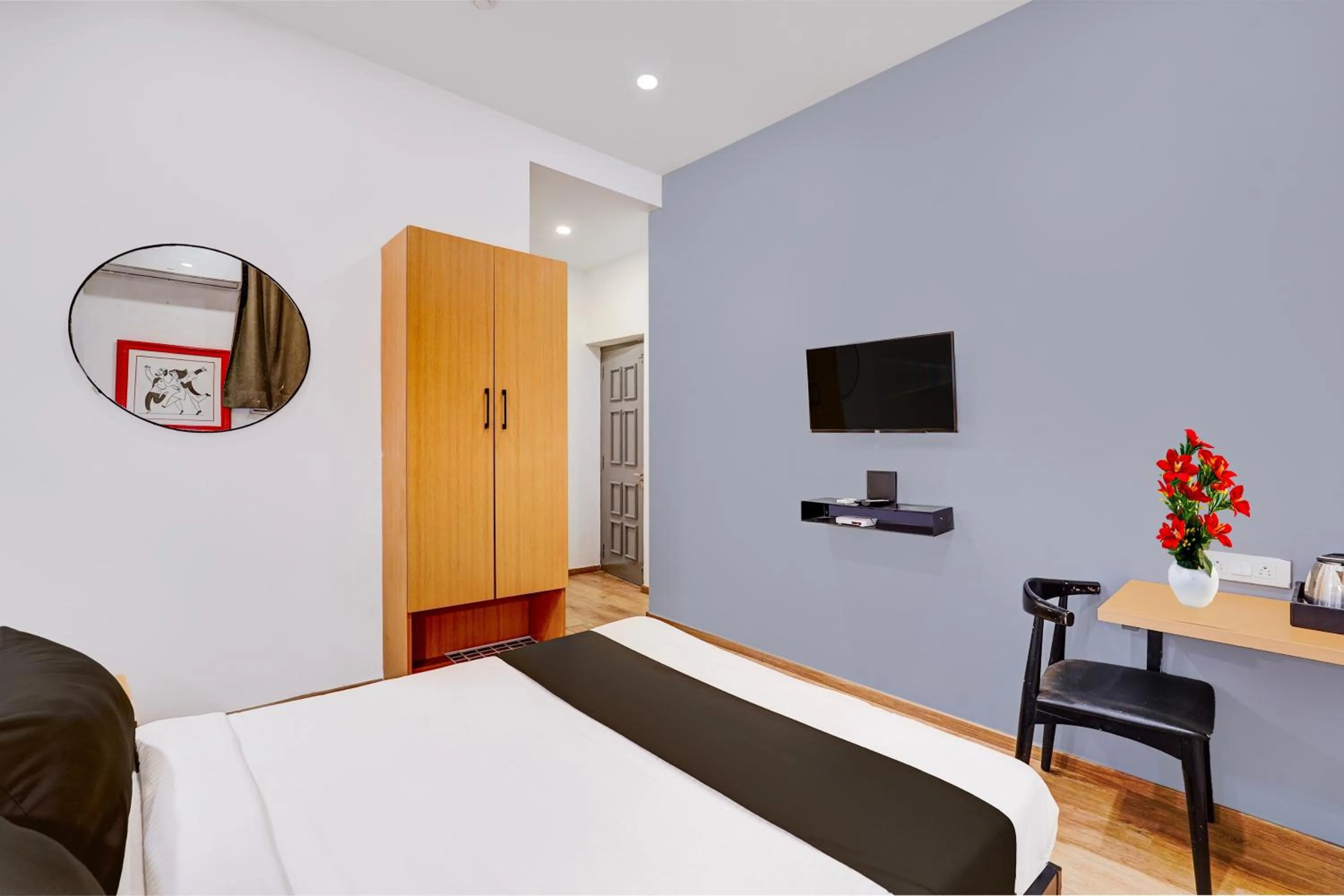 Bedroom, Bed in Super Townhouse Pondicherry