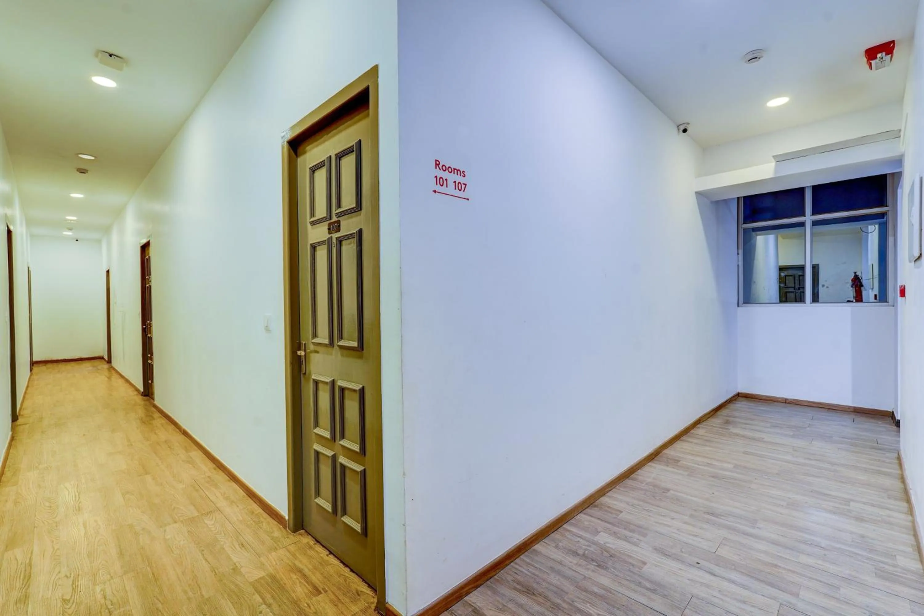 Lobby or reception in Super Townhouse Pondicherry