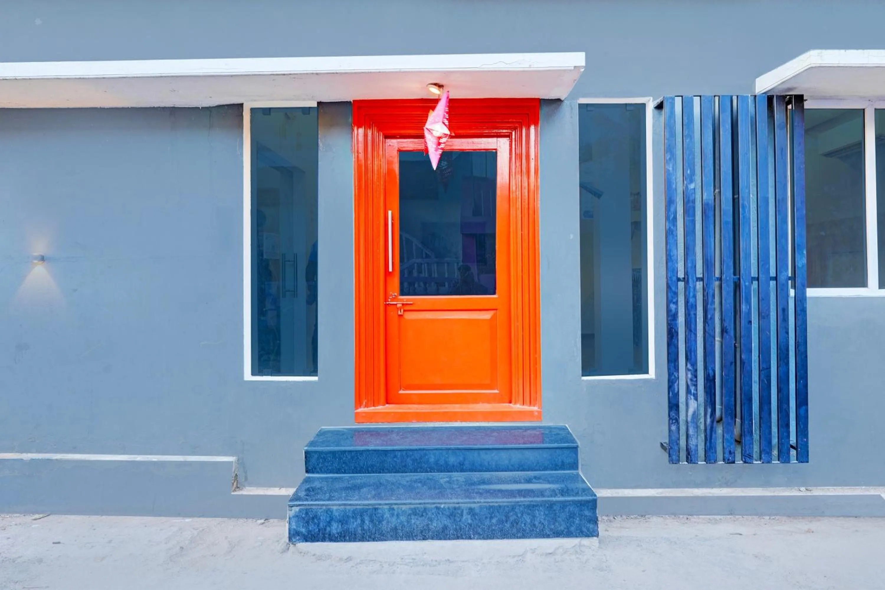 Facade/entrance in Super Townhouse Pondicherry