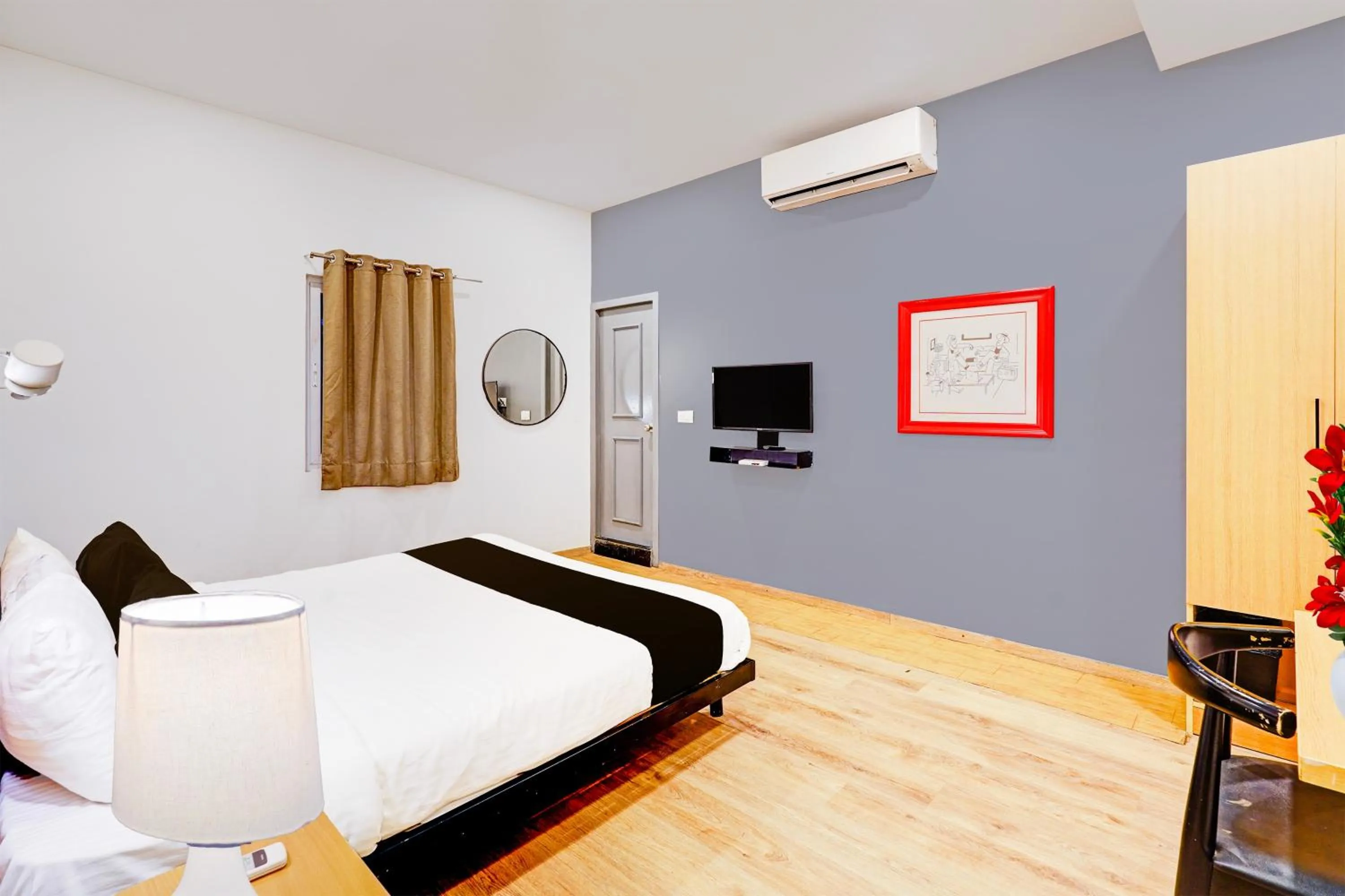 Bedroom, Bed in Super Townhouse Pondicherry