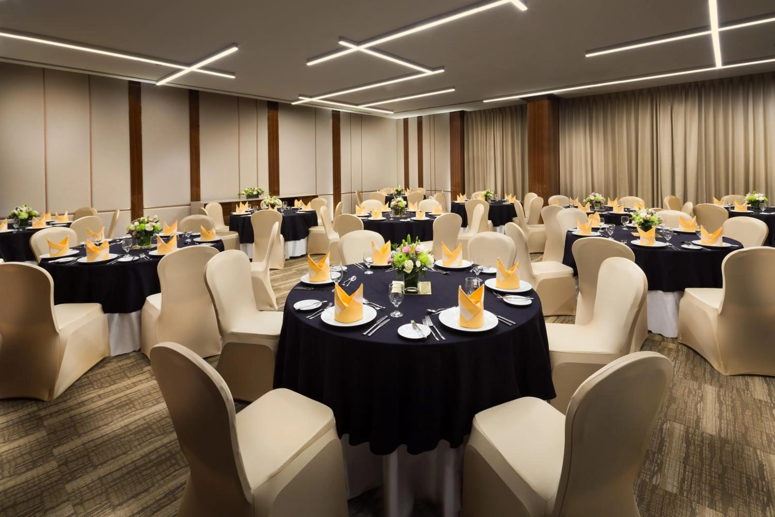 Meeting/conference room in Millennium Place Barsha Heights Hotel Apartments
