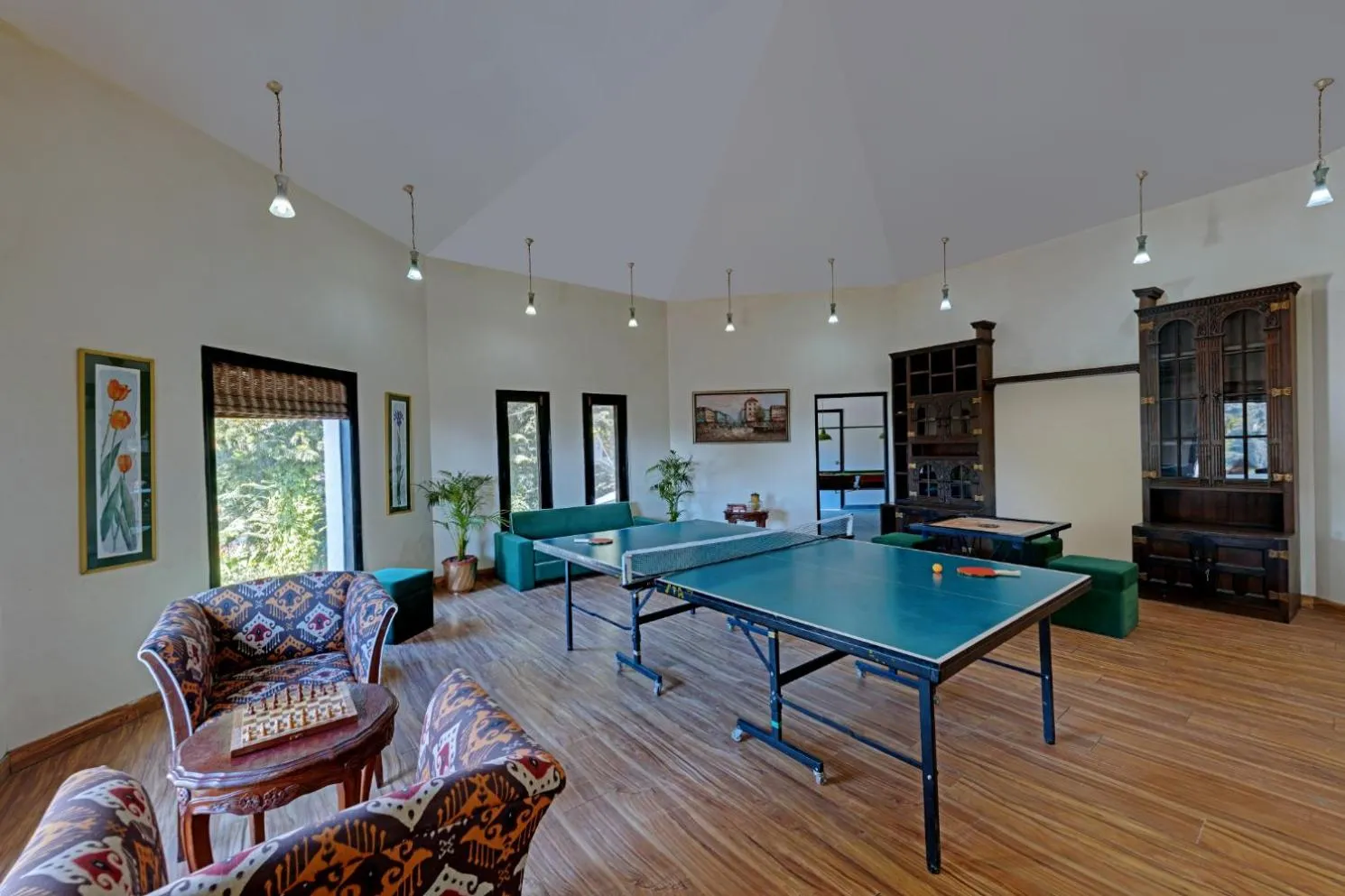 Game Room in 8fold-Pinecrest By LaRiSa, Bhimtal