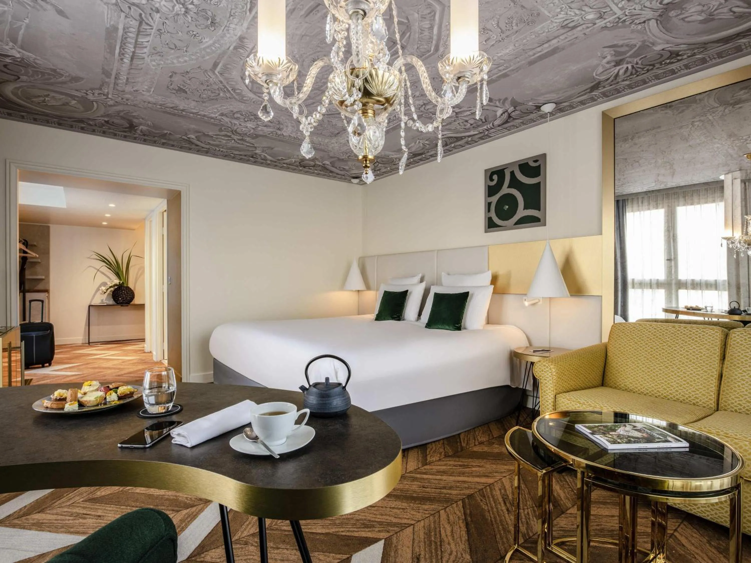 Bedroom, Bed in Le Louis Hotel Versailles Château - MGallery Collection