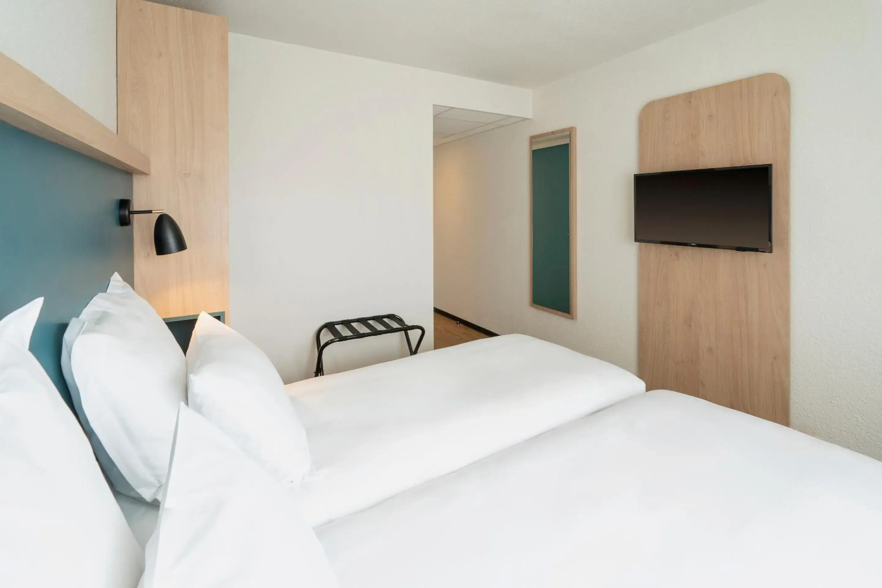 Standard Twin Room - Non-Smoking in Le Carline, Sure Hotel Collection by Best Western Standard Twin Room - Non-Smoking in Le Carline, Sure Hotel Collection by Best Western