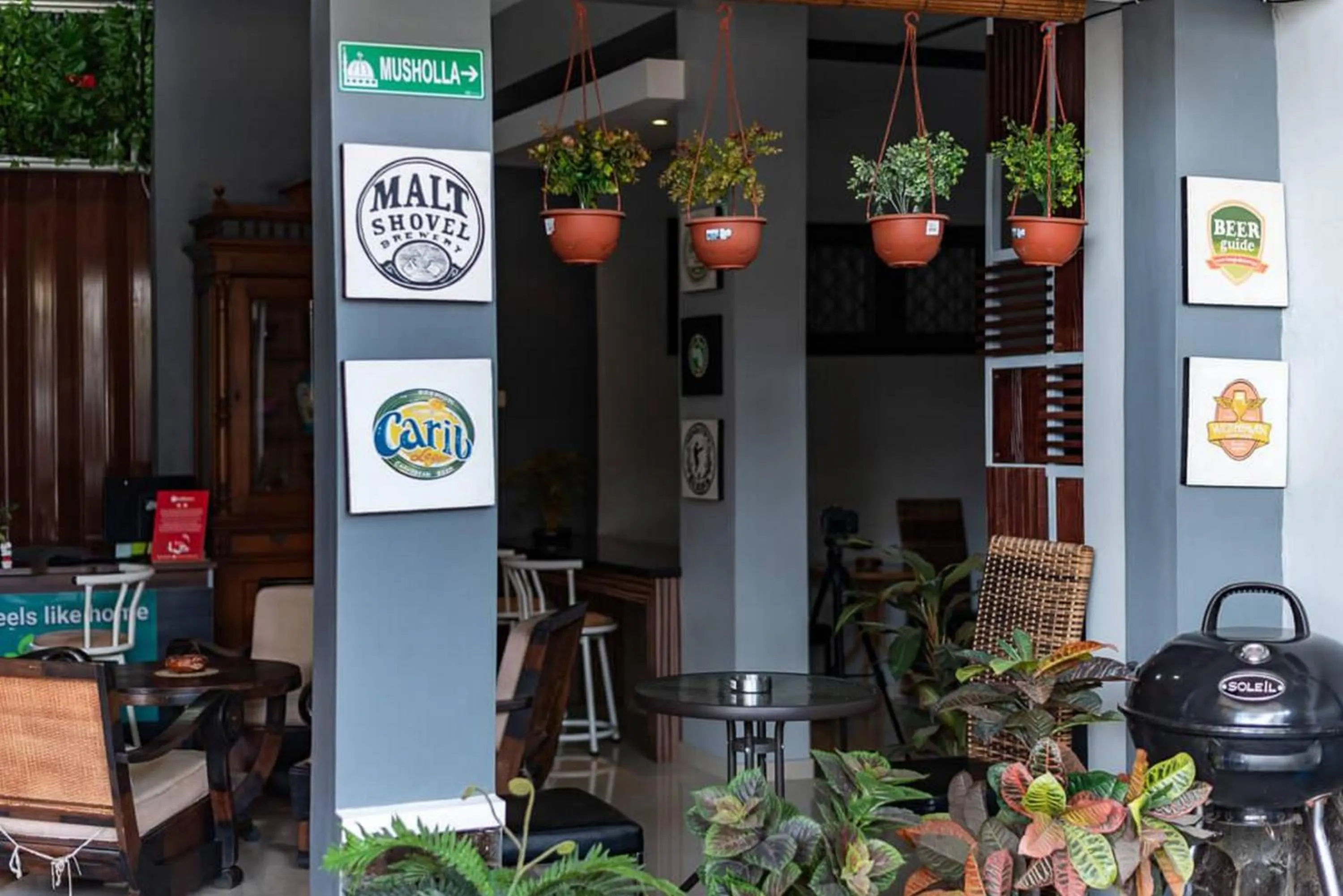 Property building in RedDoorz Syariah near RRI Malang