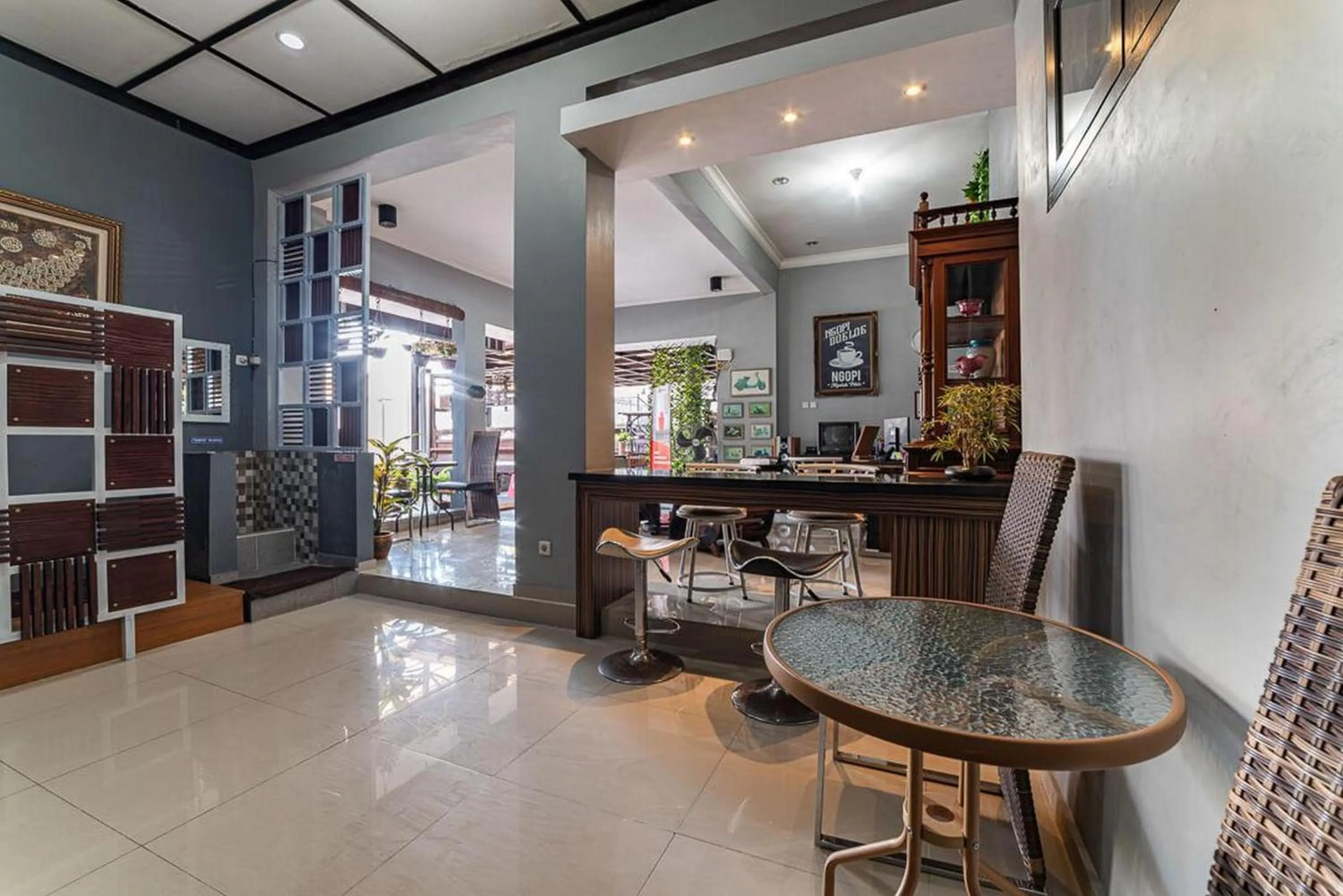 Property building in RedDoorz Syariah near RRI Malang