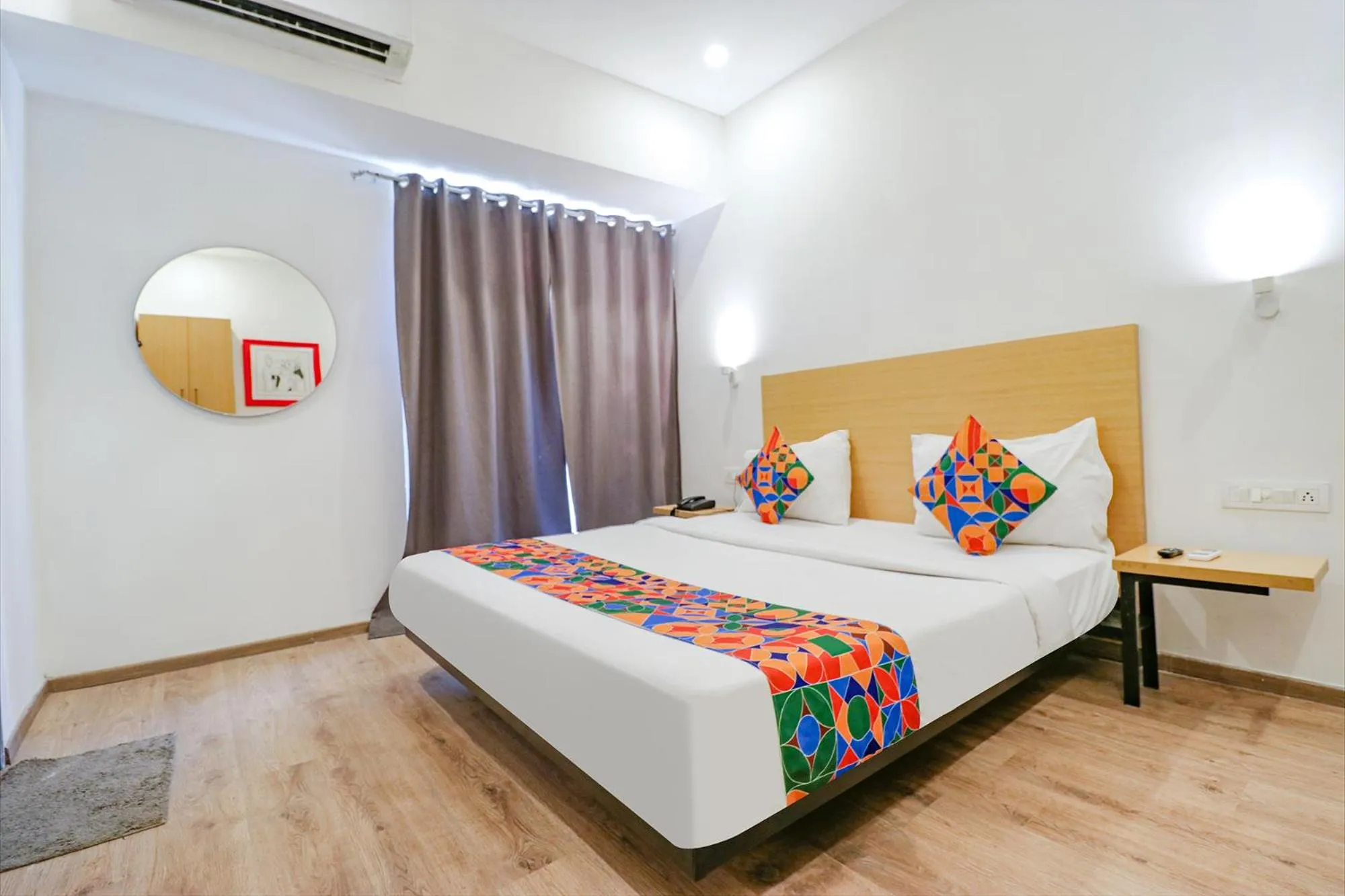 Bedroom, Bed in FabHotel Destiny Inn - Nr Medanta Hospital