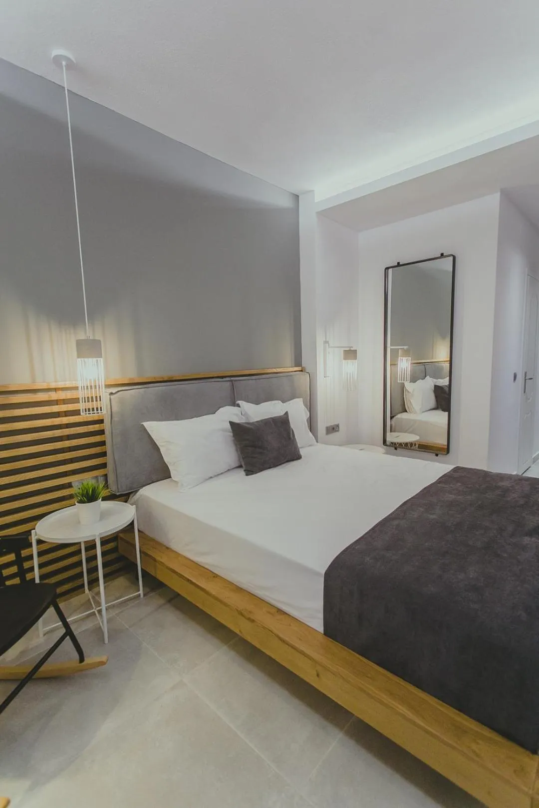 Bed in Hotel Papagalos