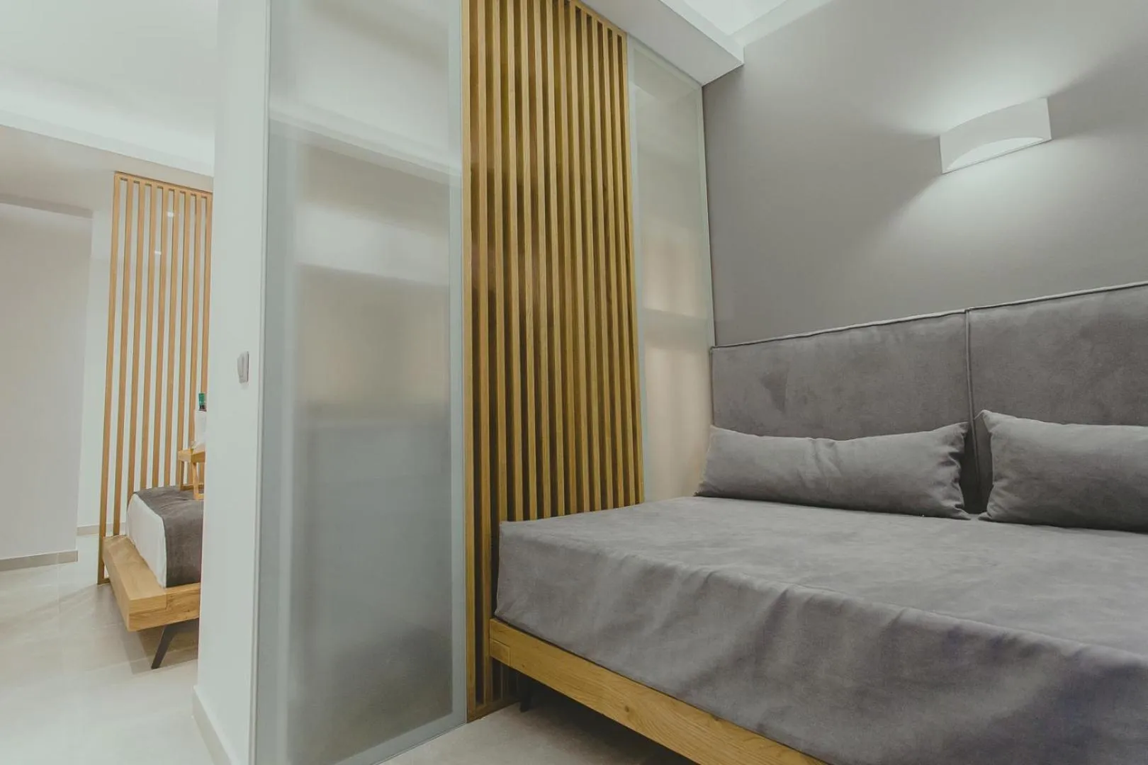 Living room, Bed in Hotel Papagalos