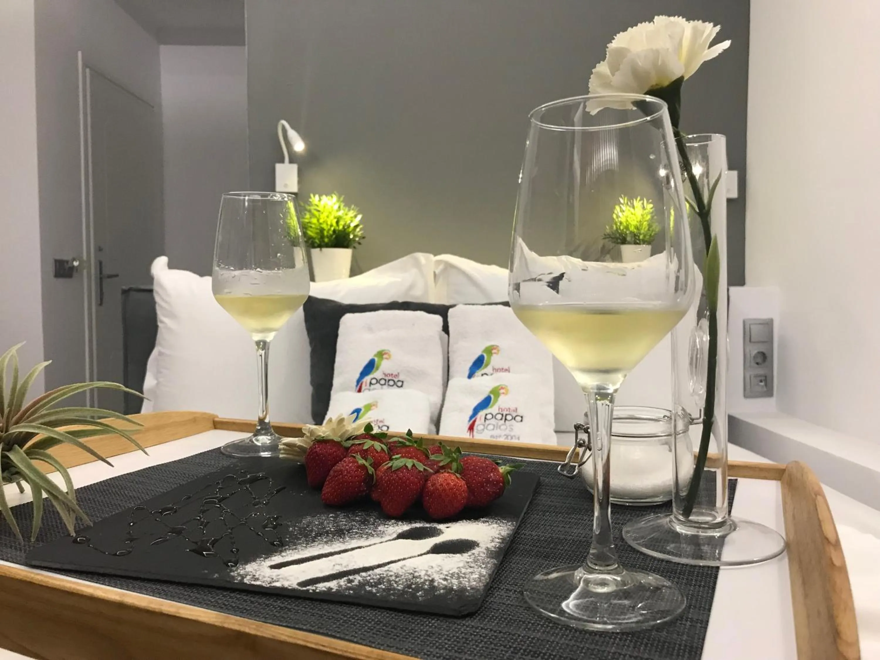 Bedroom in Hotel Papagalos