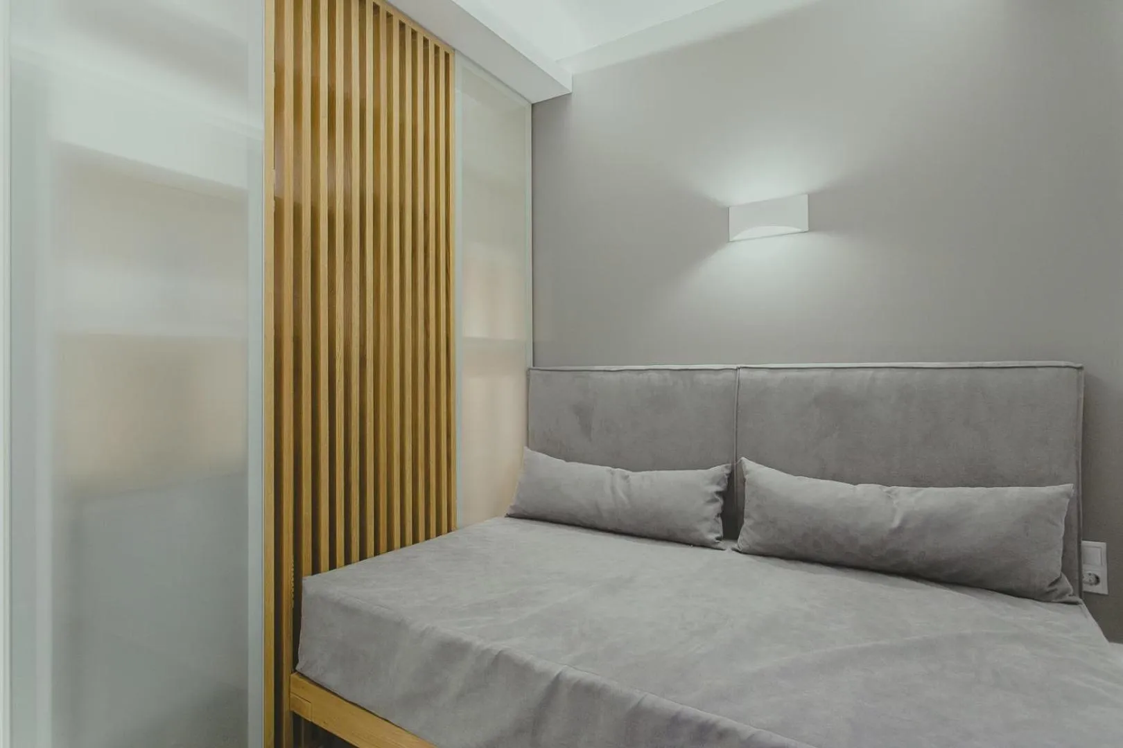 Bed in Hotel Papagalos