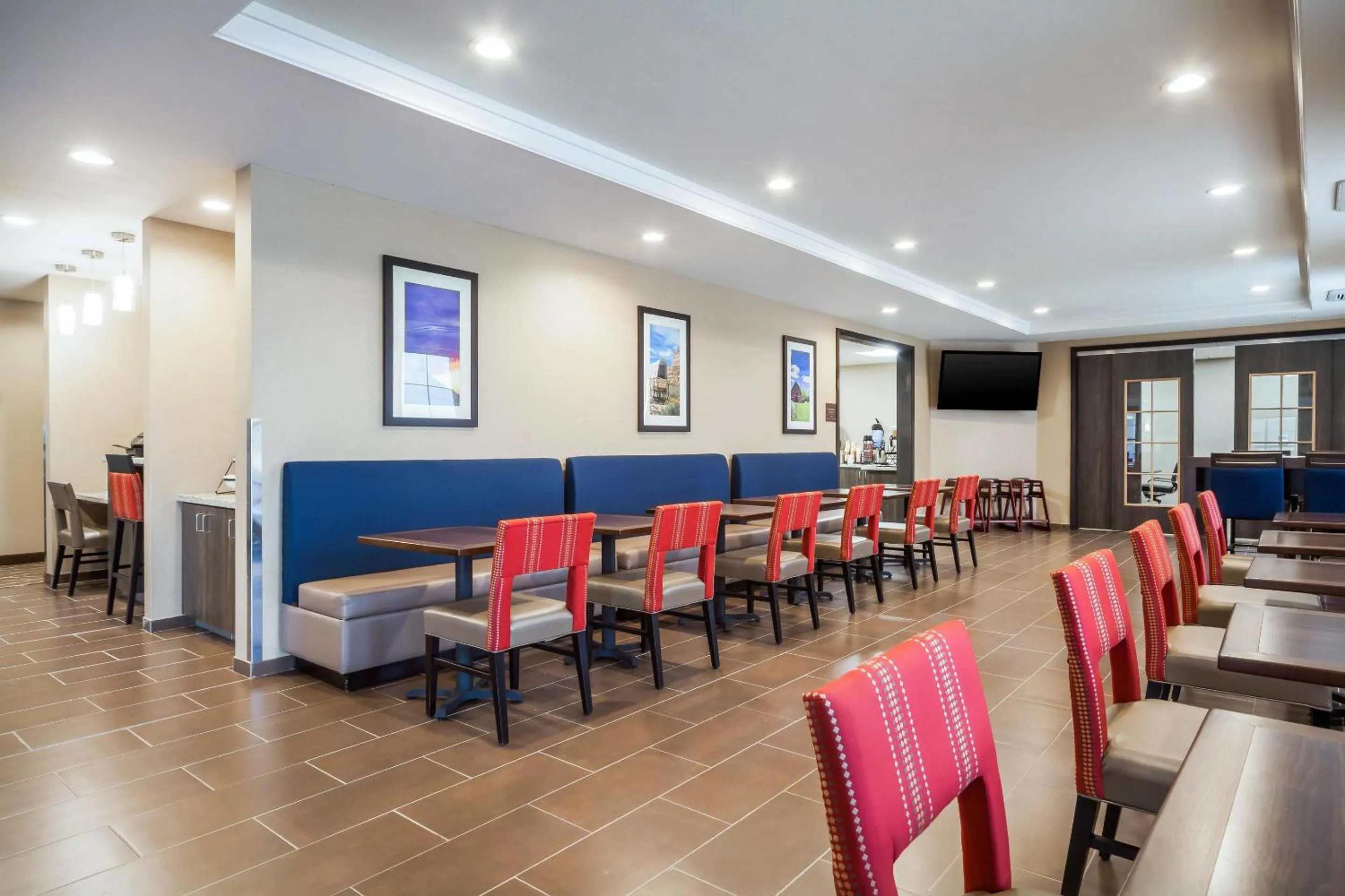 Breakfast in Comfort Inn & Suites North Platte