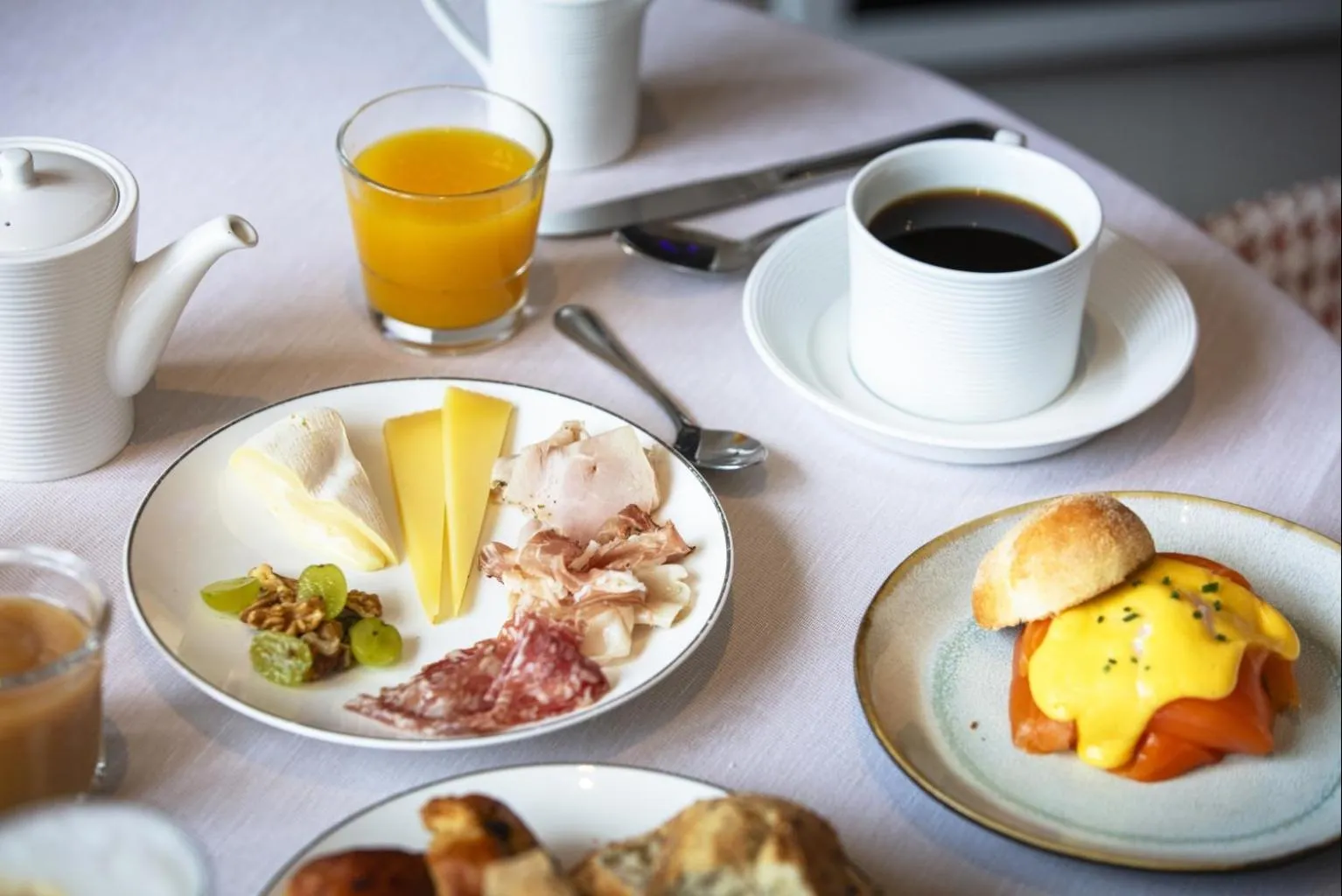 Breakfast in Impérial Palace