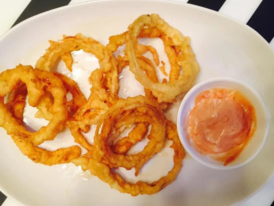 Breakfast in Lindstrom's Inn