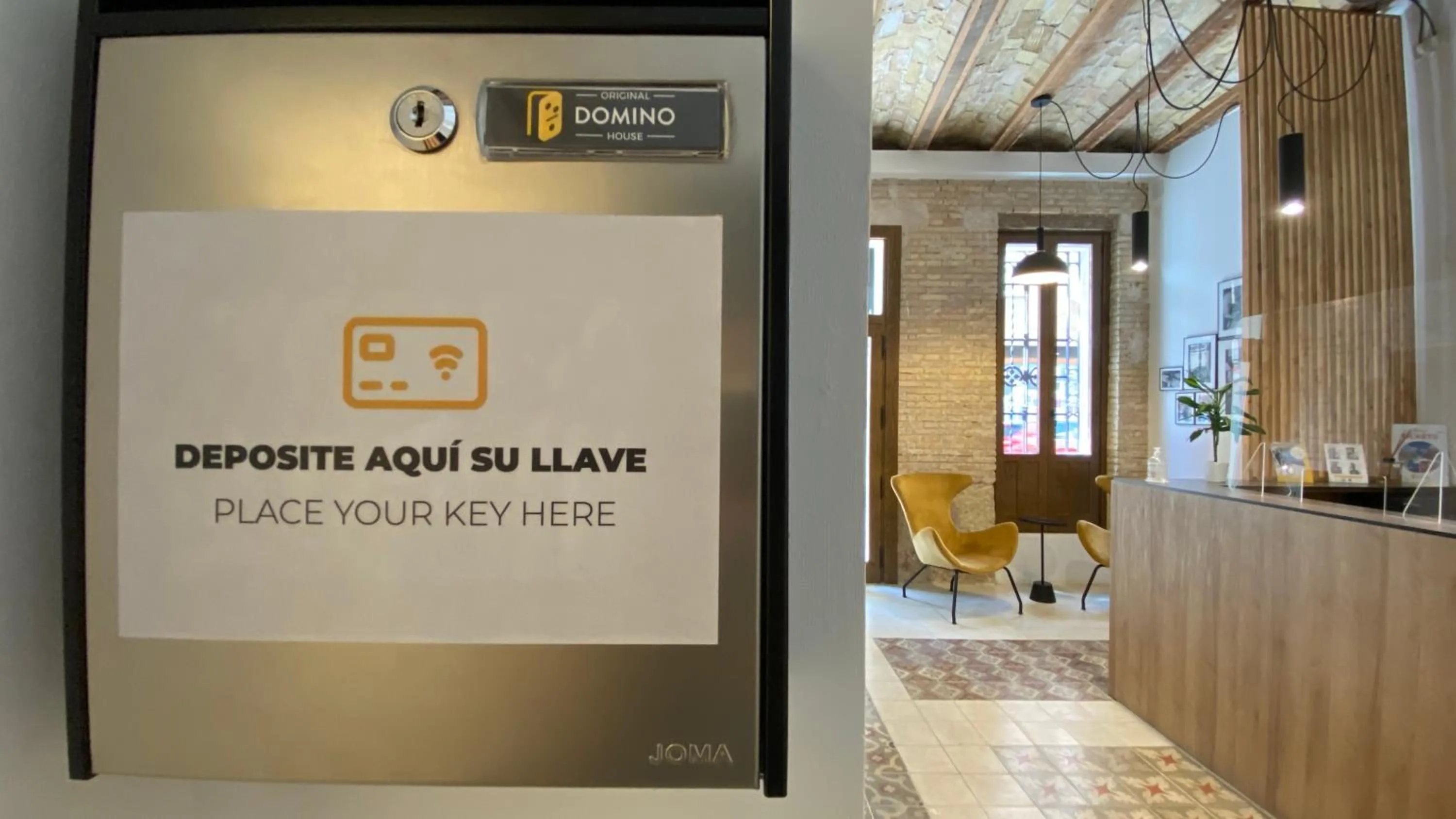 Original Domino House