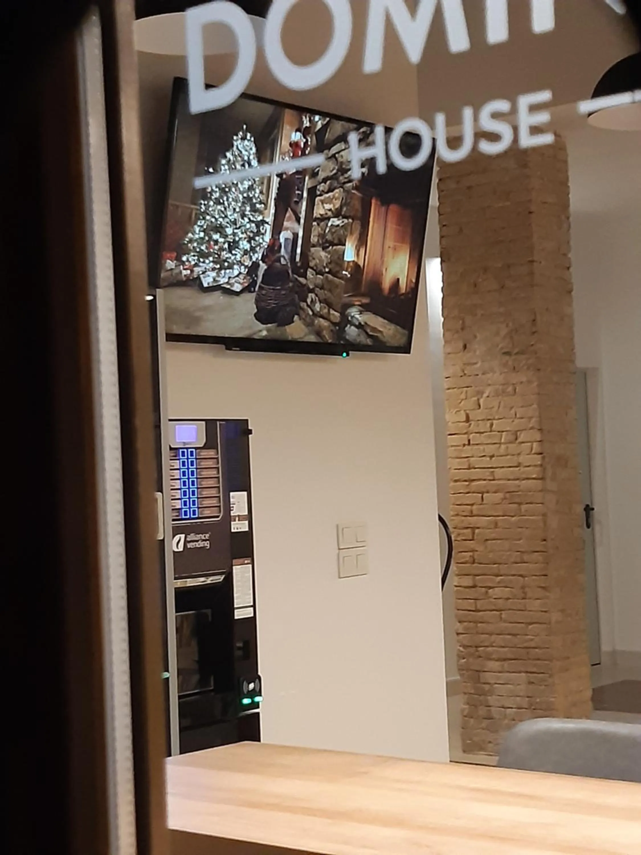 Coffee/tea facilities in Original Domino House