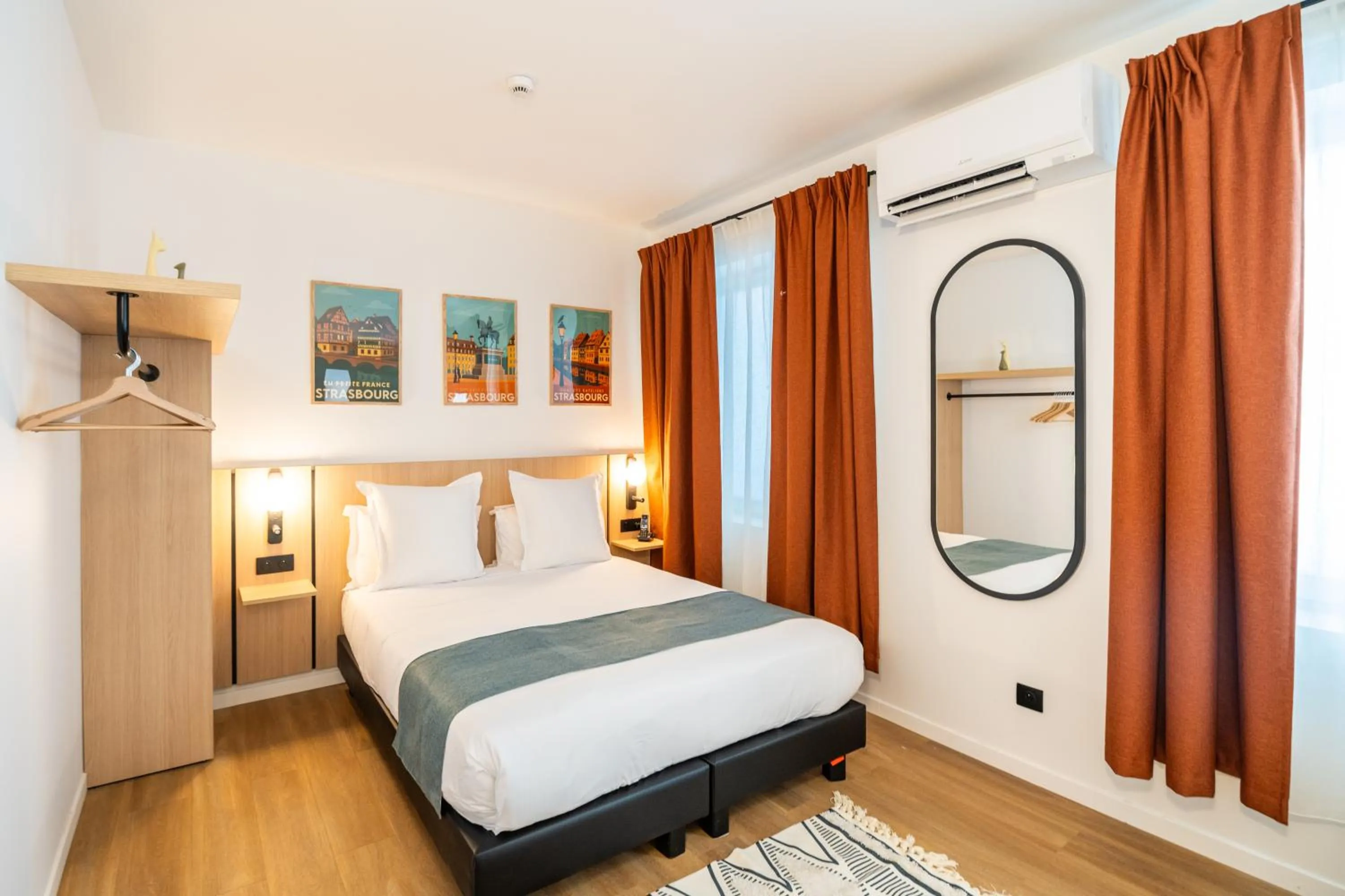 Bed in Hôtel De L'Ill