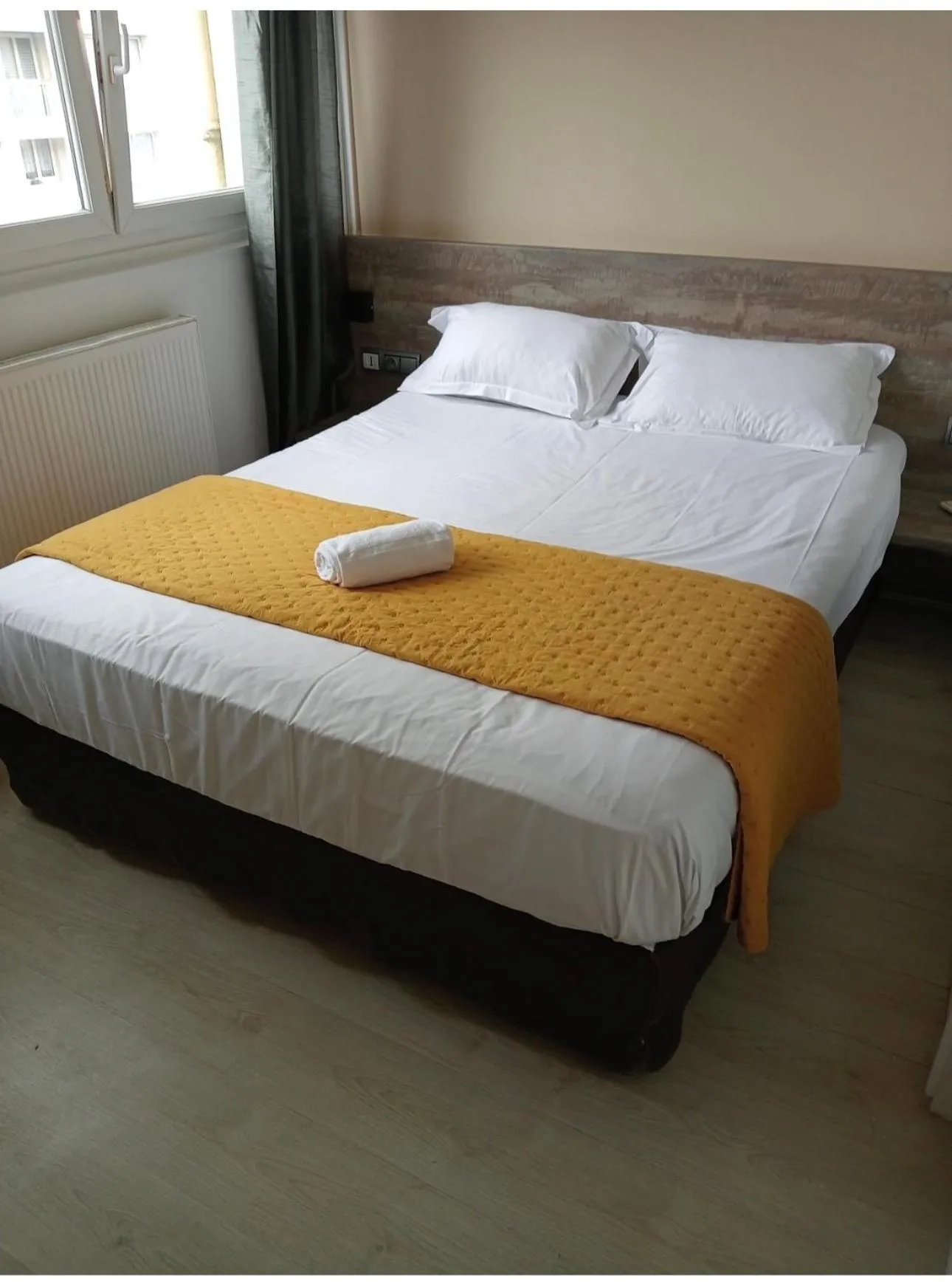 Bed in Hôtel OpalOriental Boulogne Sur Mer - gare ville et centre