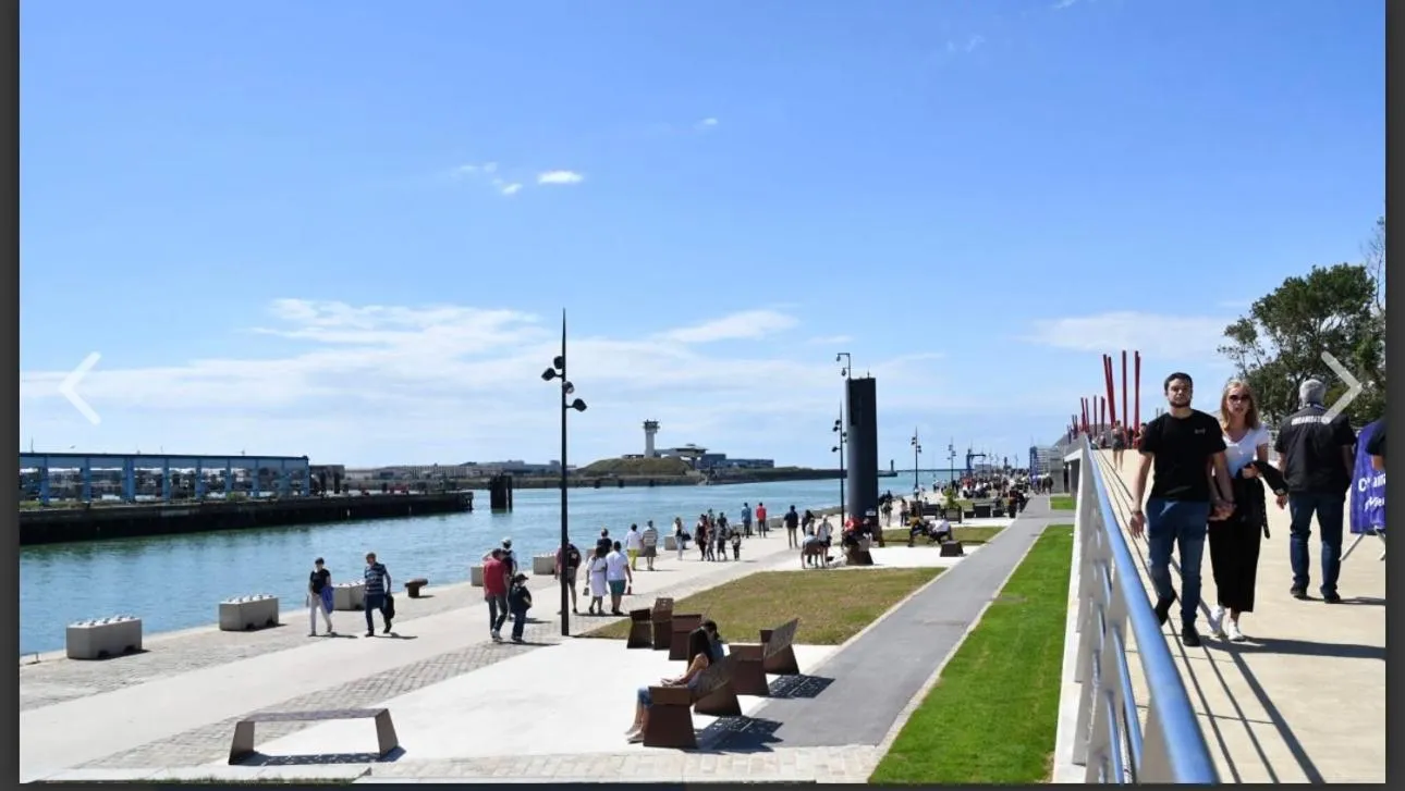 Nearby landmark in Hôtel OpalOriental Boulogne Sur Mer - gare ville et centre