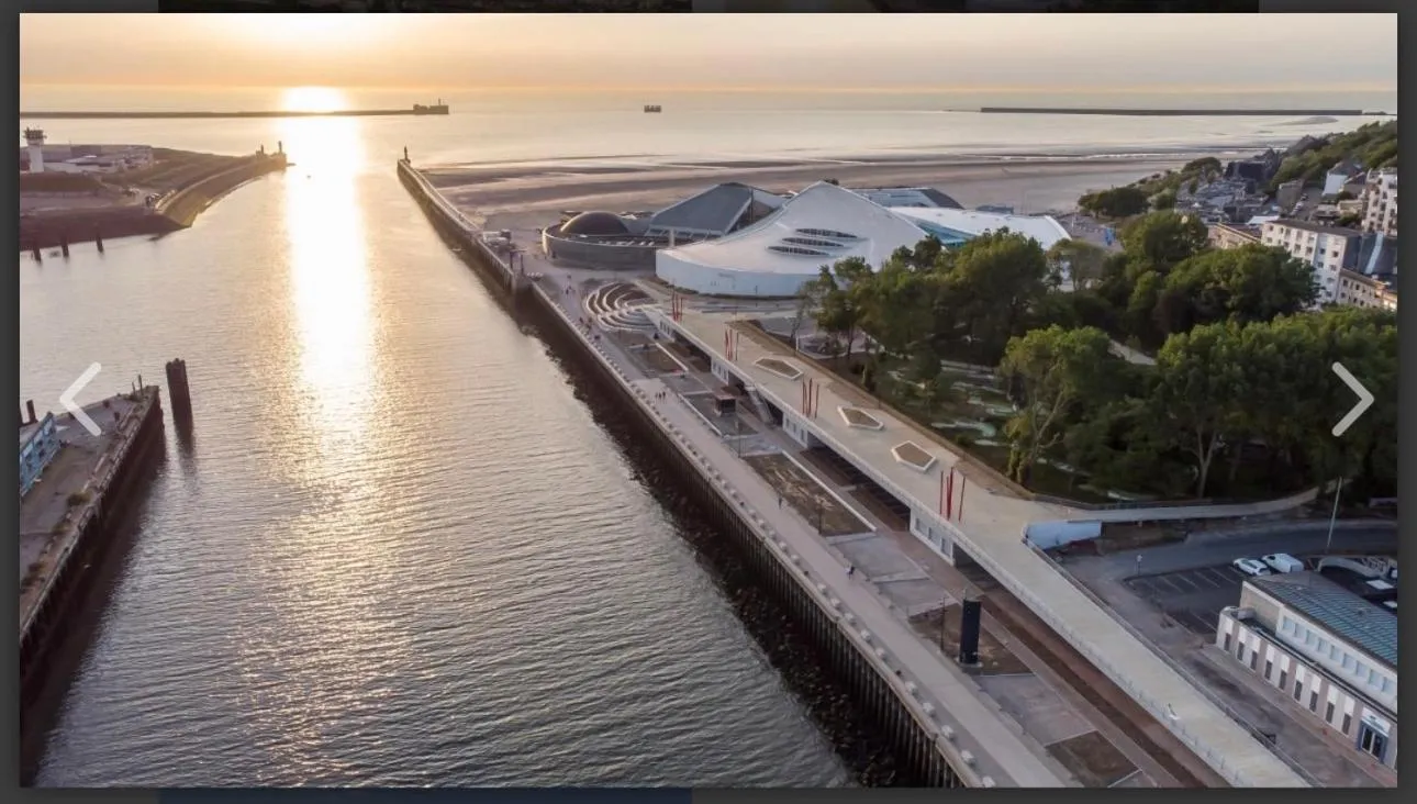 Sunset in Hôtel OpalOriental Boulogne Sur Mer - gare ville et centre