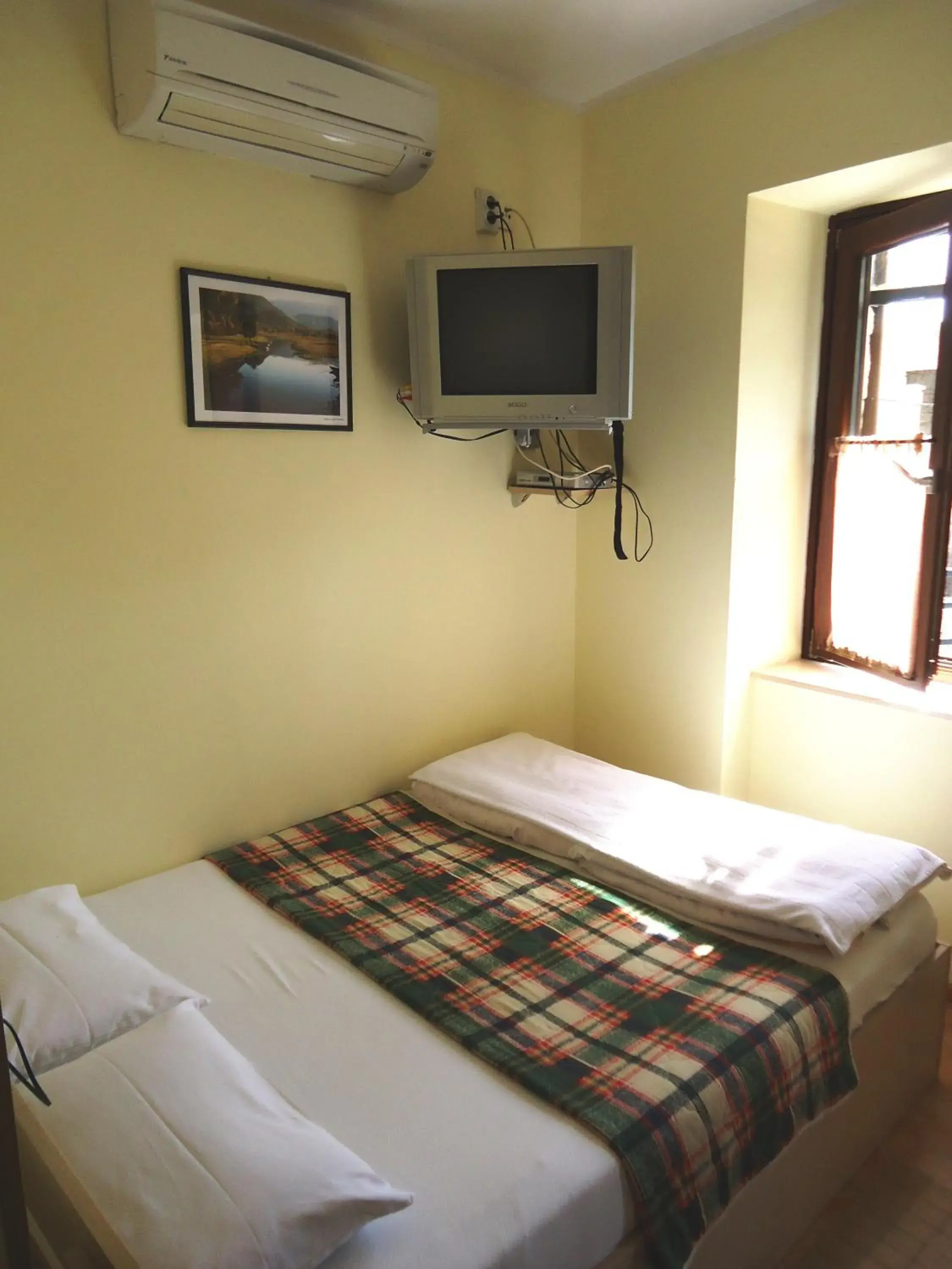 Standard Single Room in Hotel Pelikan Standard Single Room in Hotel Pelikan