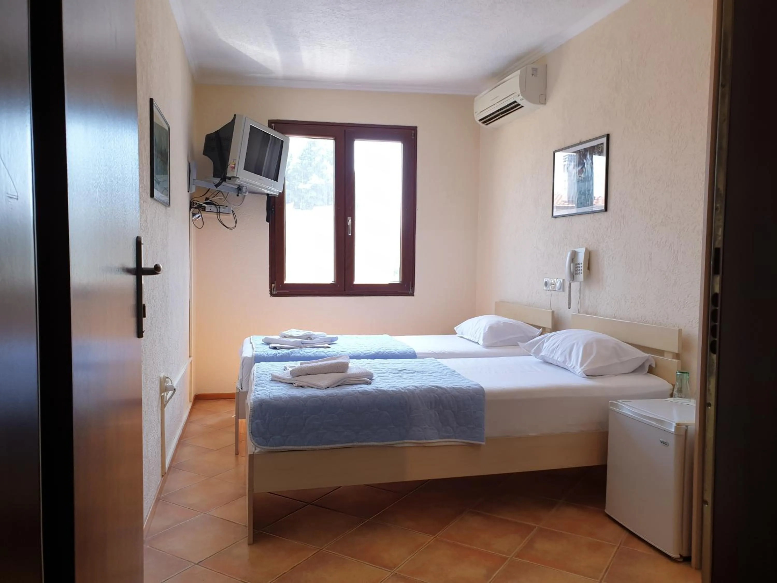 Bedroom, Bed in Hotel Pelikan