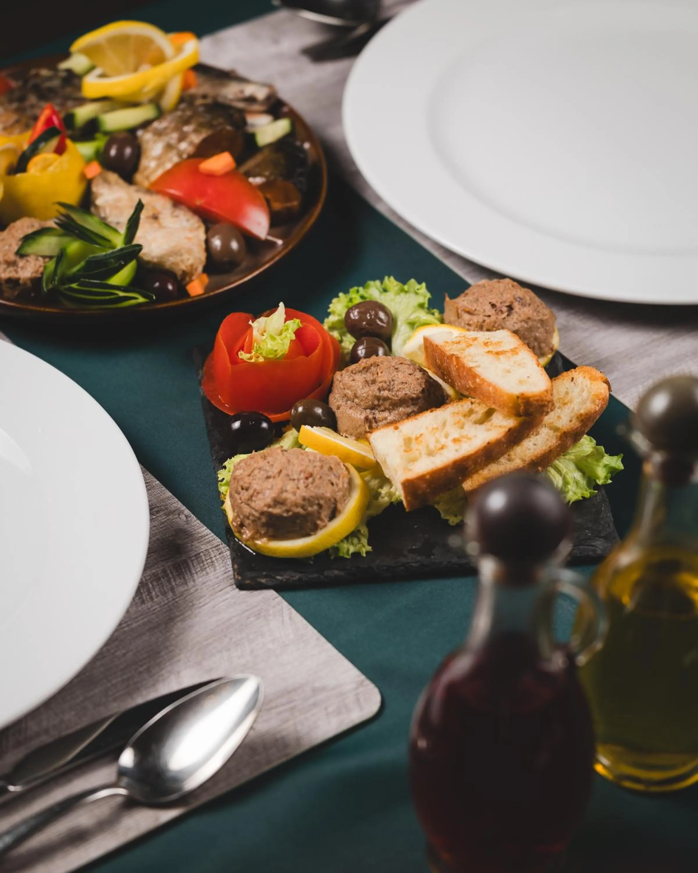 Restaurant/places to eat in Hotel Pelikan