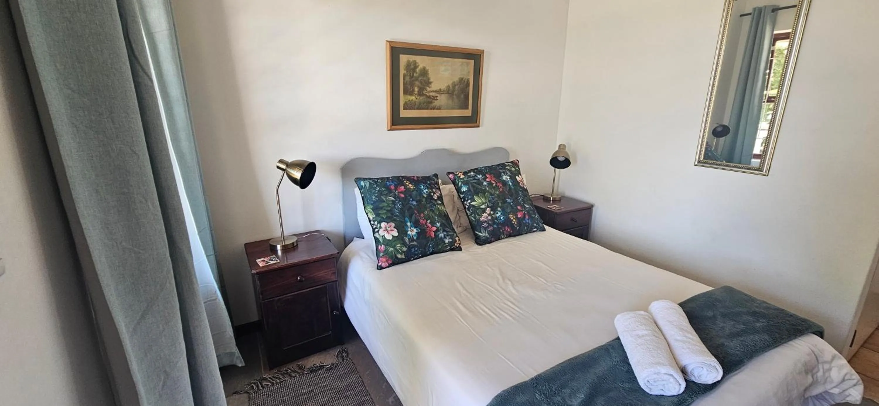 Bed in Kelkiewyn Guesthouse Caledon