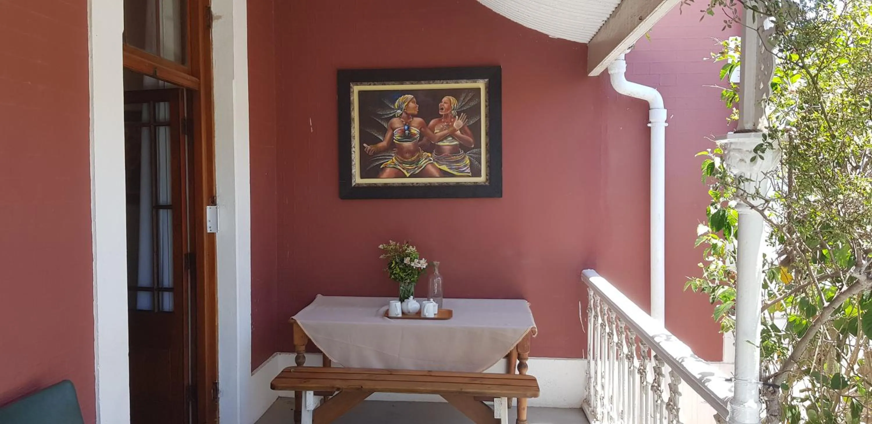 Property building in Kelkiewyn Guesthouse Caledon